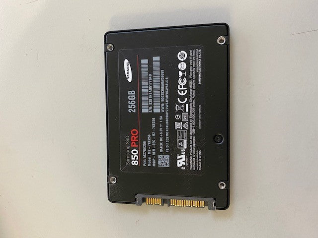 SAMSUNG SSD 256GB 850 PRO SATA MZ-7KE256    Samsung