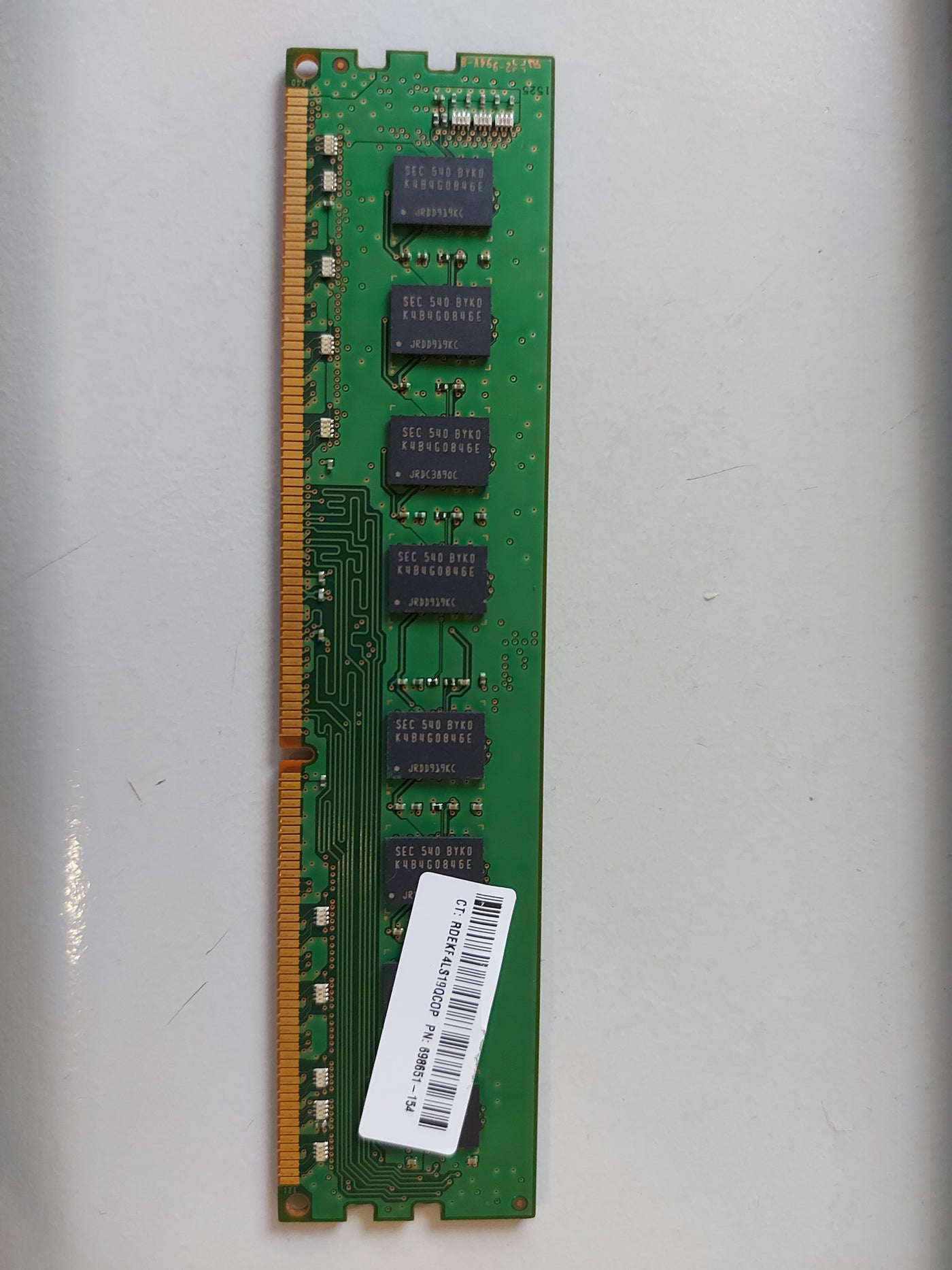 Samsung HP 8GB PC3-12800 DDR3 nonECC CL11 240P DIMM M378B1G73EB0-YK0 698651-154
