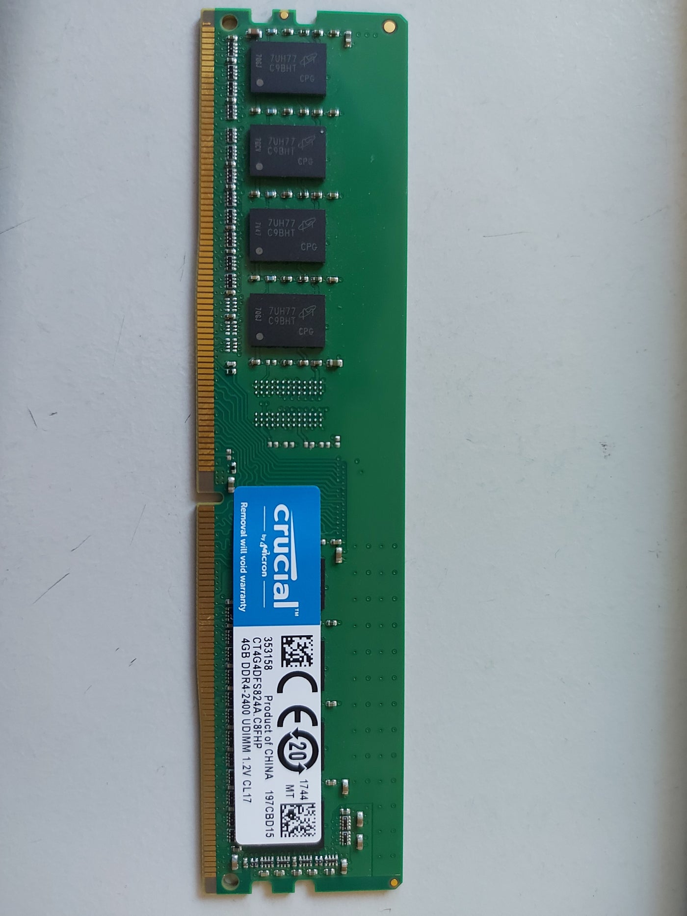 Crucial 4GB DDR4 PC4-19200 2400MHz CL17 nonECC SDRAM DIMM CT4G4DFS824A.C8FHP