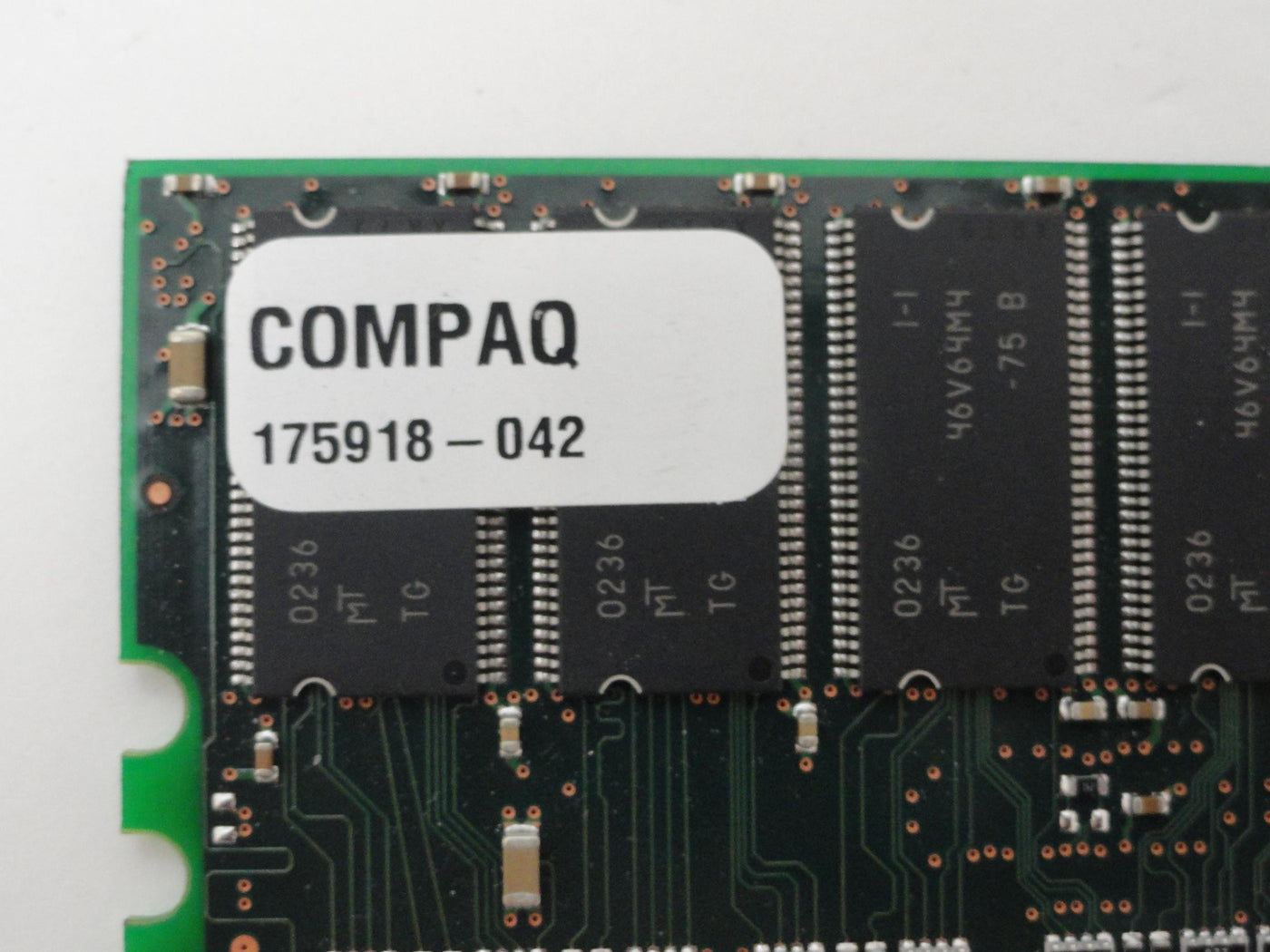 PR16909_PC1600R-2220-B2_Micron HP 512Mb 200MHz ECC CL2 DDR RAM Module - Image2