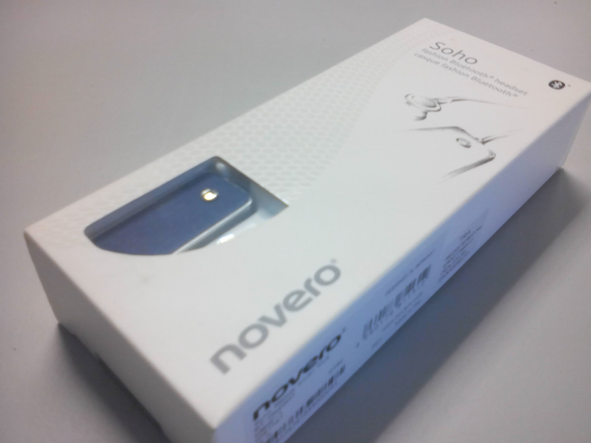 Novero Soho Nappa Bluetooth Headphones - Silver / Blue - PC User | PC Parts And Spares | FREE UK DELIVERY