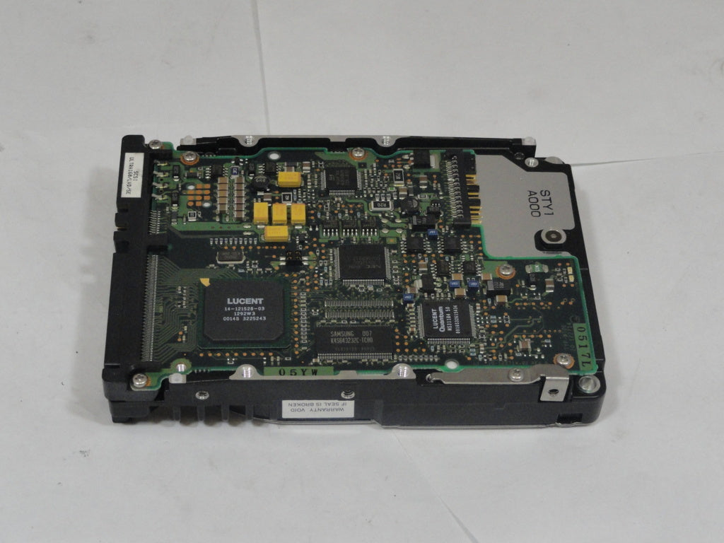 MC5807_TY09L492_Compaq Quantum 9.1GB SCSI 68Pin 10Krpm 3.5" HDD - Image2