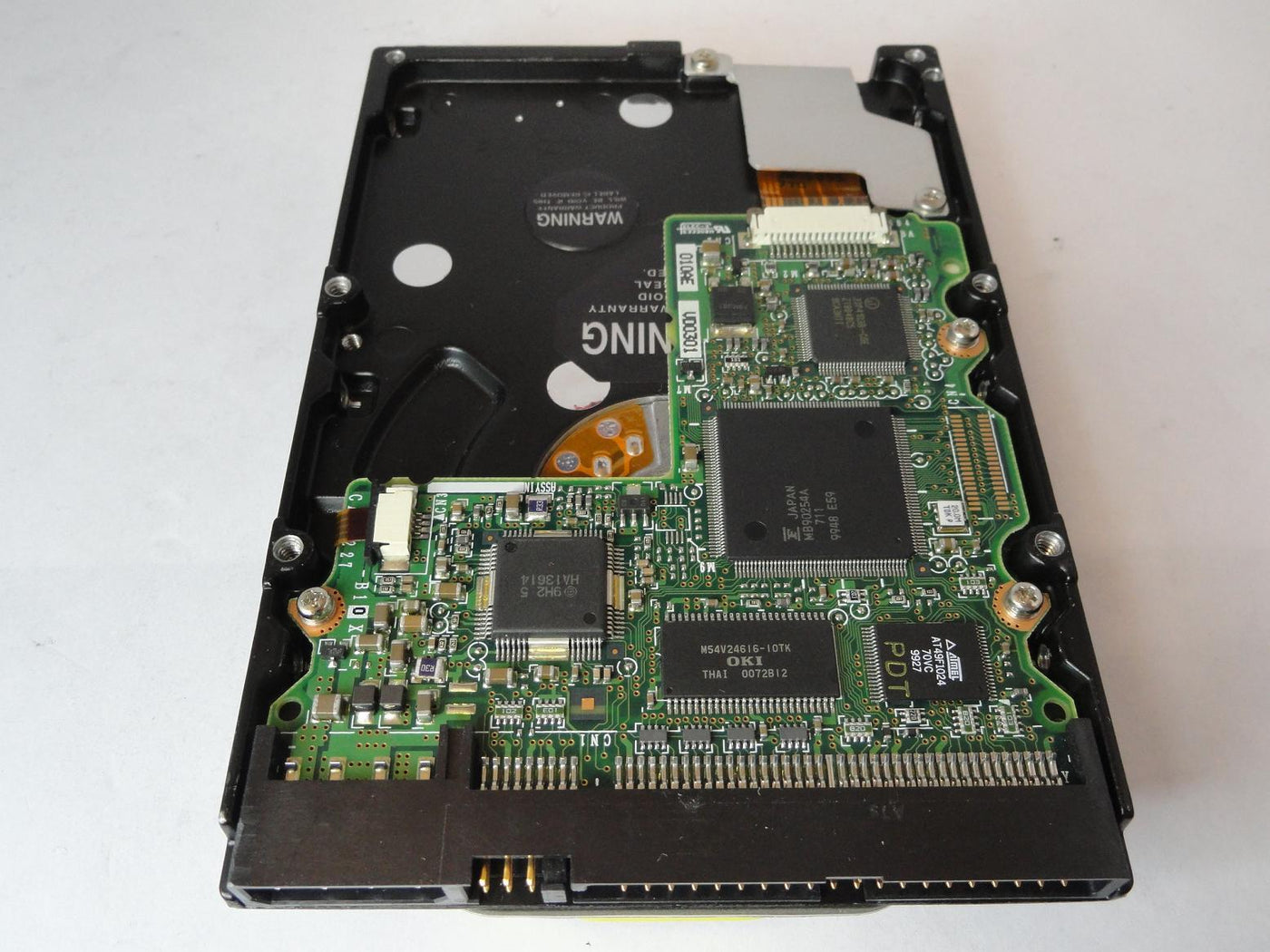 MC2788_CA05177-B99200UW_Fujitsu 4.3GB IDE 7200rpm 3.5in HDD - Image2