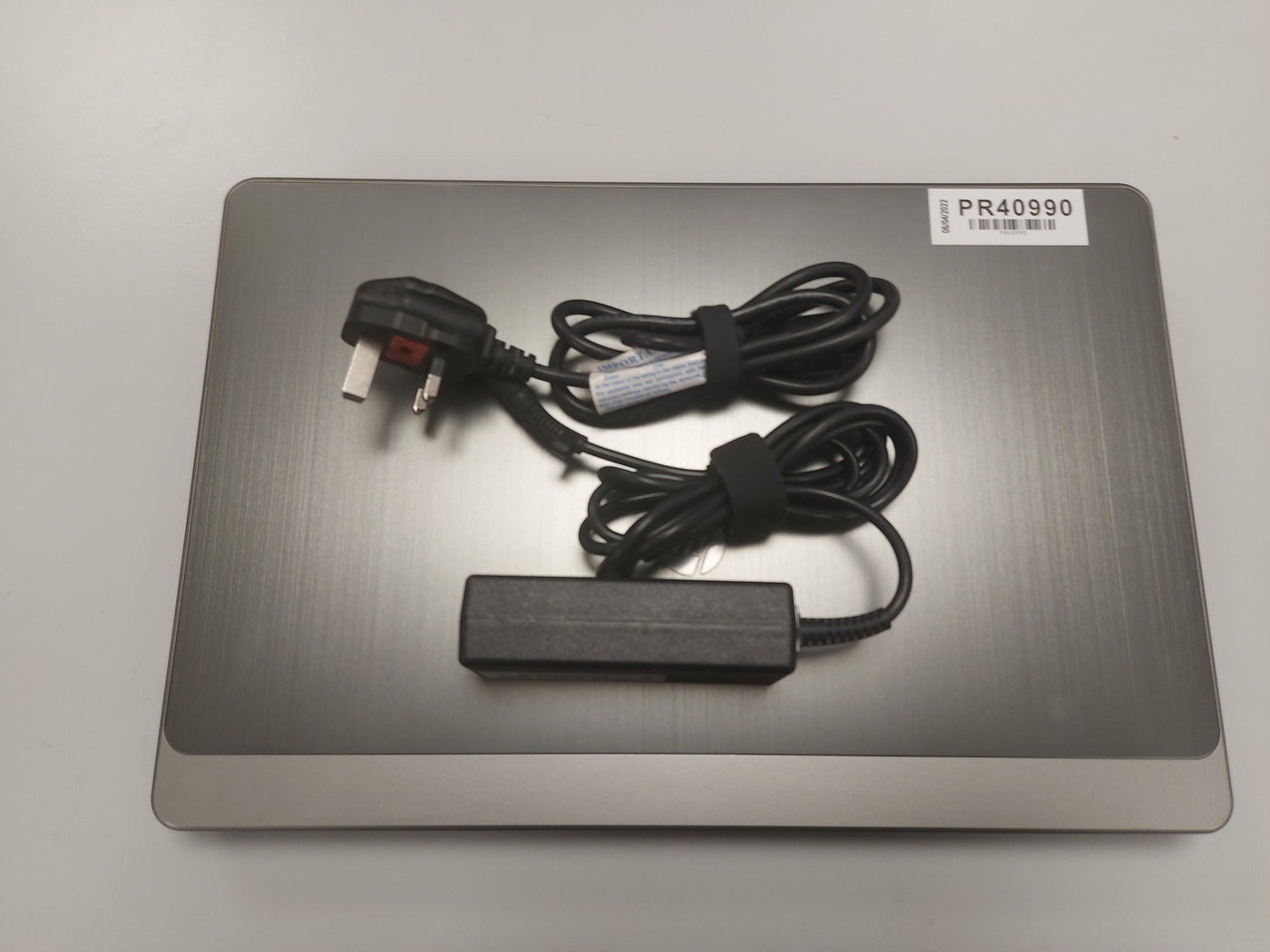 HP ProBook 4535s 320GB HDD AMD A4-3300M Core 1900Mhz 4GB RAM 15.6" Laptop ( 4535s )