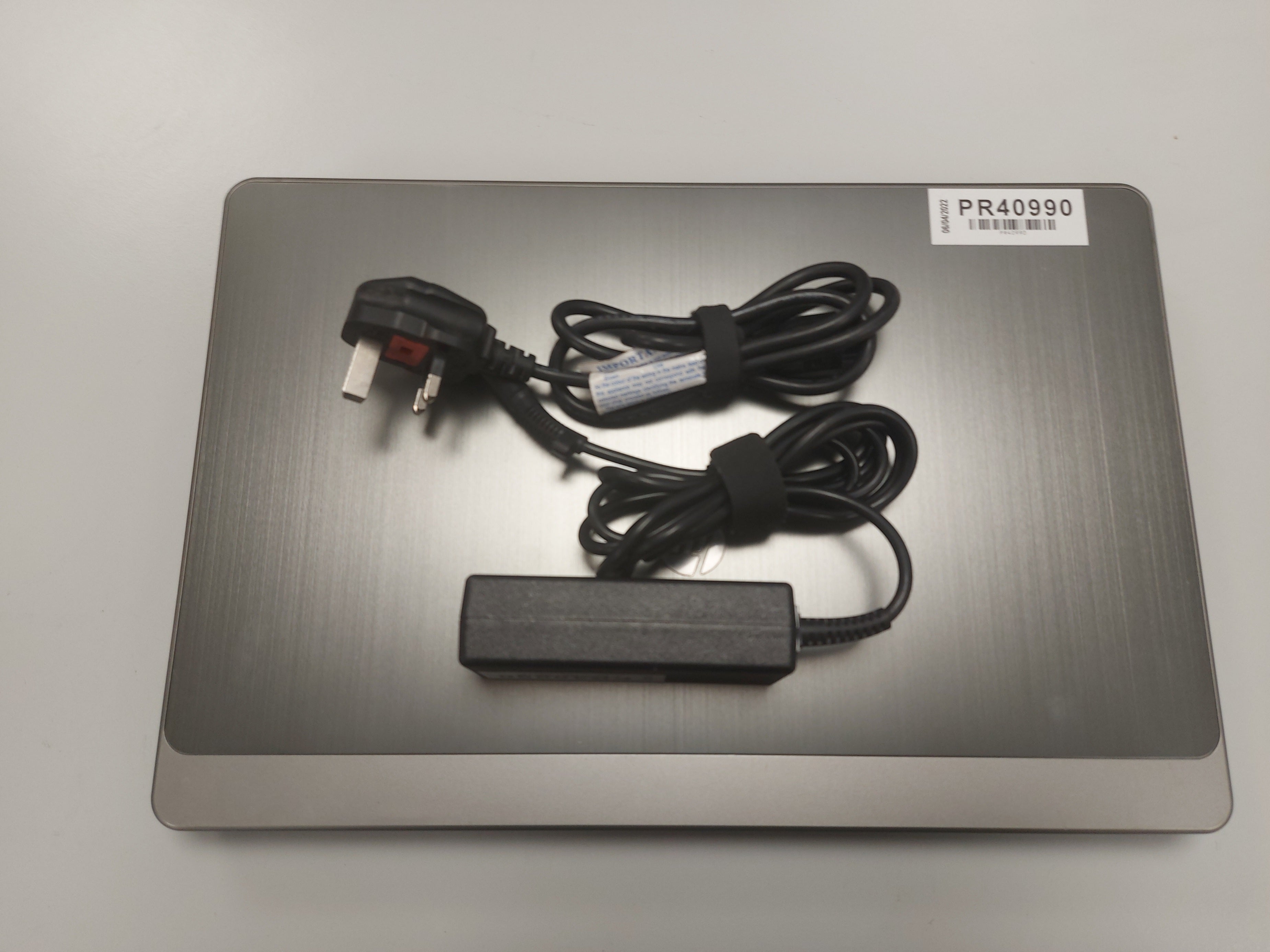 HP ProBook 4535s 320GB HDD AMD A4-3300M Core 1900Mhz 4GB RAM 15.6" Laptop ( 4535s )