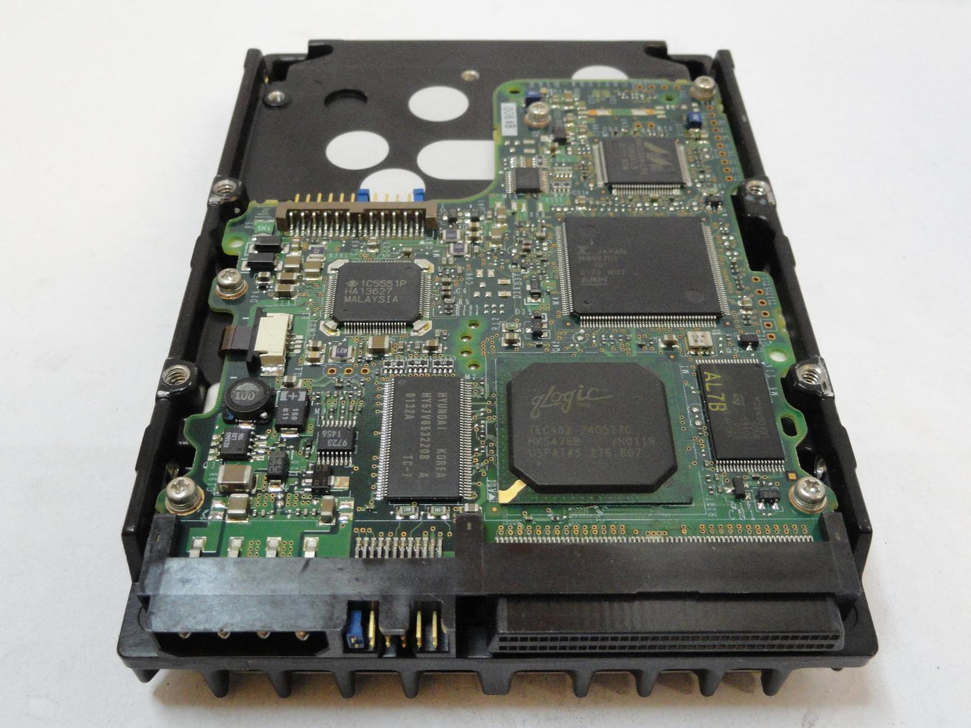 PR24373_CA05904-B29700EU_Fujitsu 36GB SCSI 68 Pin 10Krpm 3.5in HDD - Image2