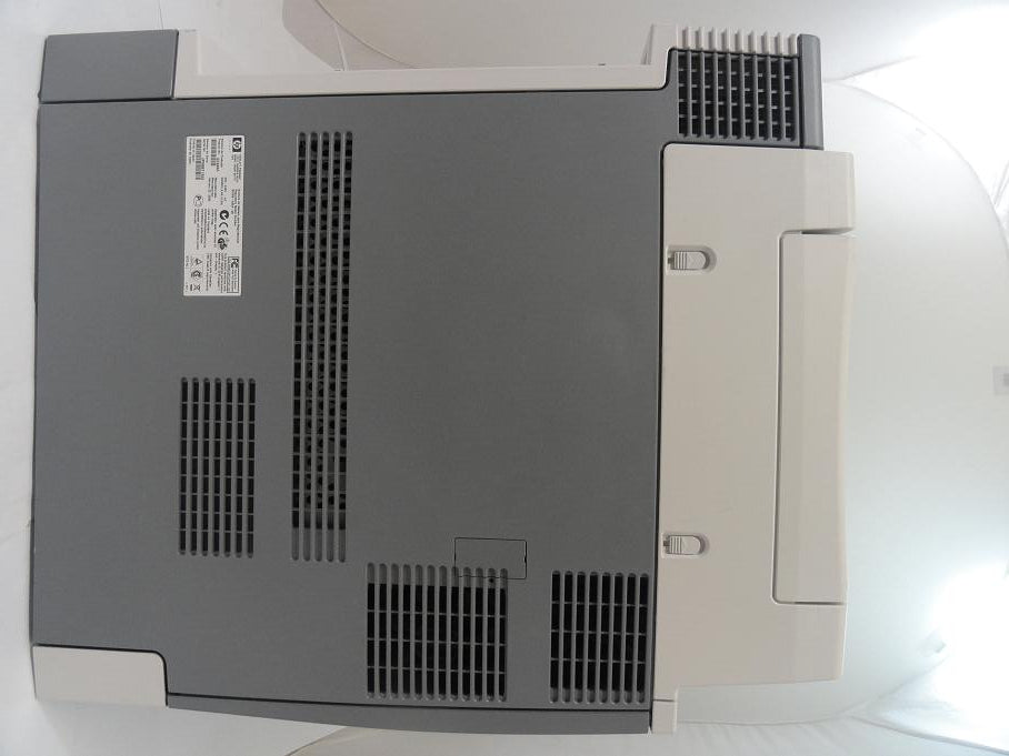 Q7493A - HP 4700DN Multifunction Printer - Off-White & Gray - Scratched - USED