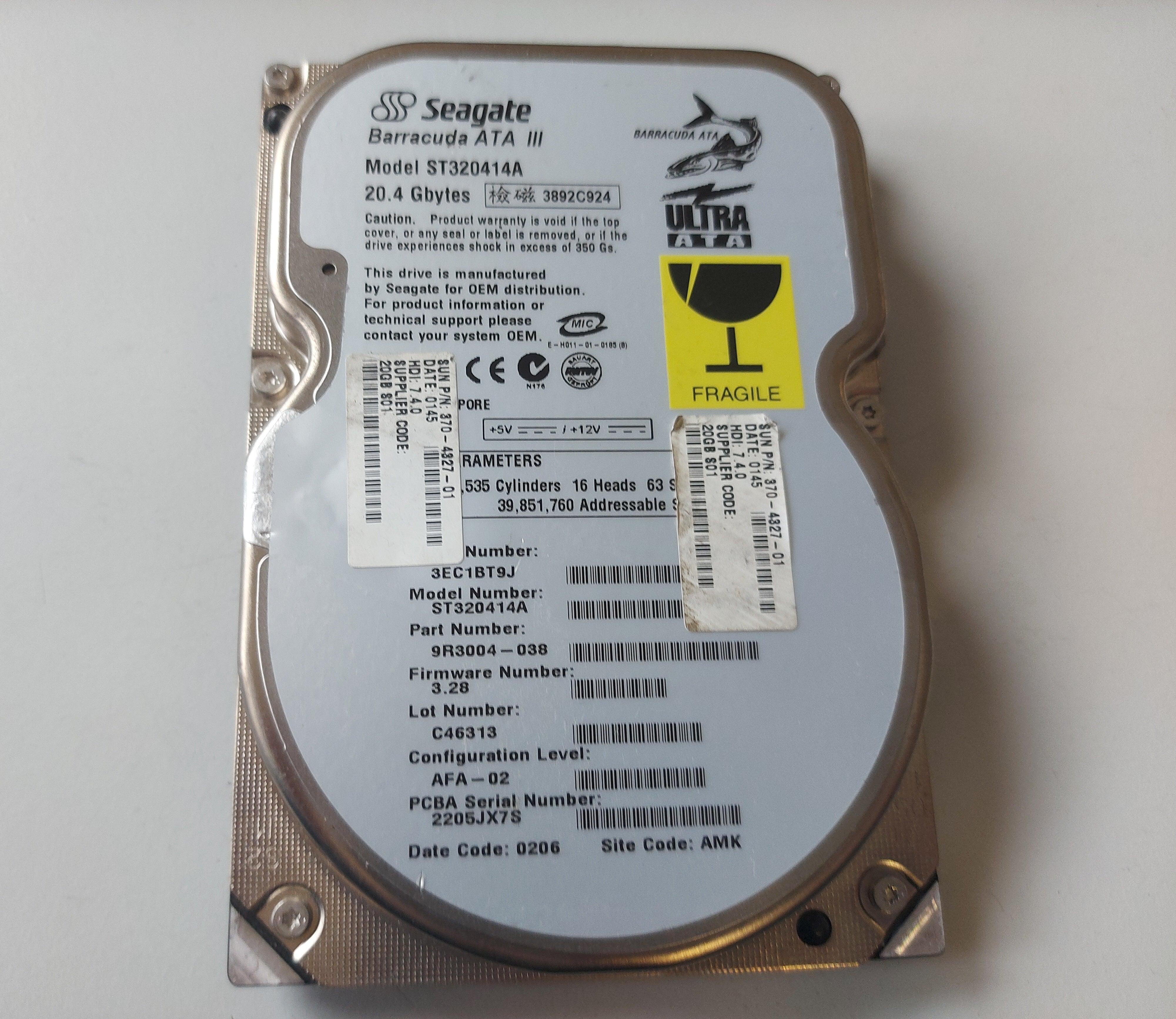 SUN Seagate 20.4Gb IDE 7200rpm 3.5" HDD ( 9R3004-038 ST320414A 3704327-01 ) REF