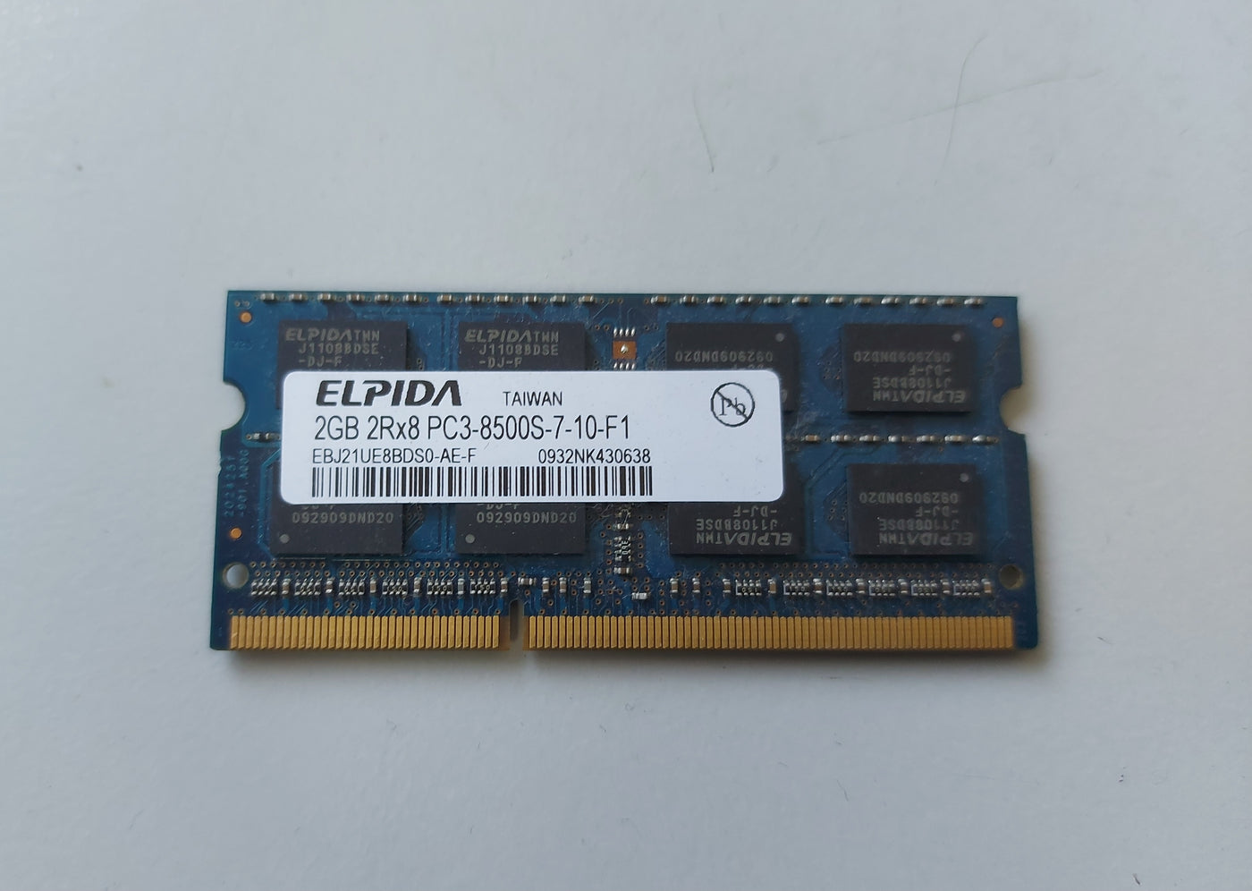 Elpida Lenovo 2GB PC3-8500 DDR3-1066MHz non-ECC Unbuffered CL7 204-Pin SoDimm ( EBJ21UE8BDS0-AE-F 46R3326 ) REF