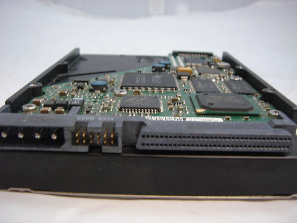 Seagate Cheetah 36ES 18.4GB 10000RPM Ultra-320 SCSI 68-Pin 4MB Cache 3.5" Internal HDD ( 9U3002-038 ST318406LW ) ASIS