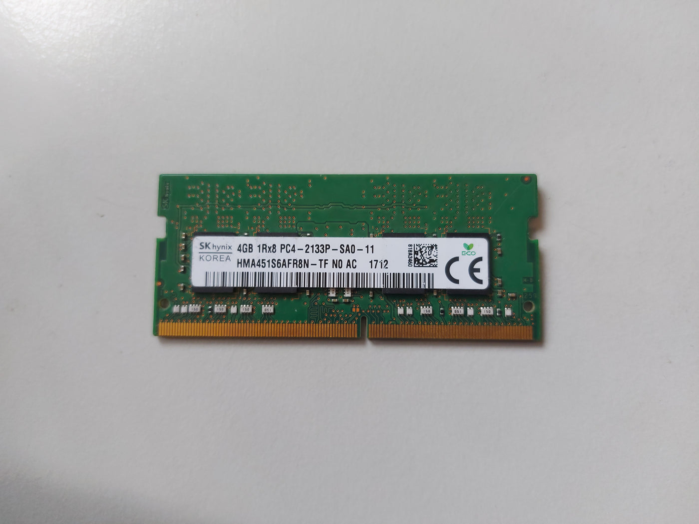 Hynix Axiom 4GB DDR4-2133MHz PC4-17000 non-ECC Unbuffered CL15 260-Pin SoDimm Module ( HMA451S6AFR8N-TF 3AC00545200 ) REF