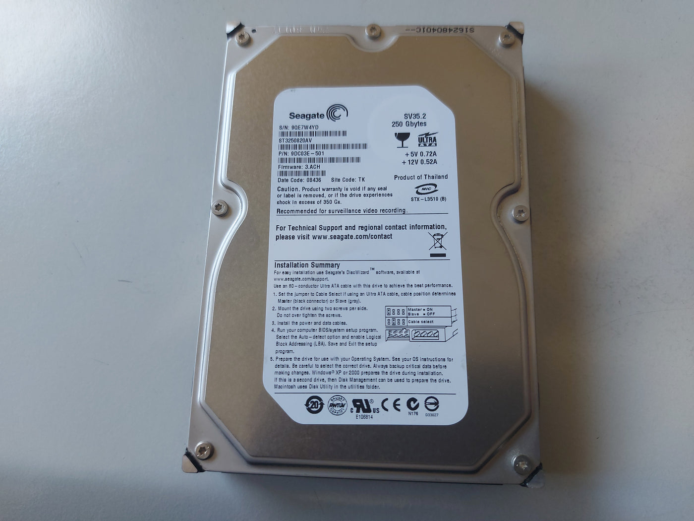 Seagate SV35.2 250GB 7200rpm IDE 3.5in HDD ( 9DC03E-501 ST3250820AV ) REF