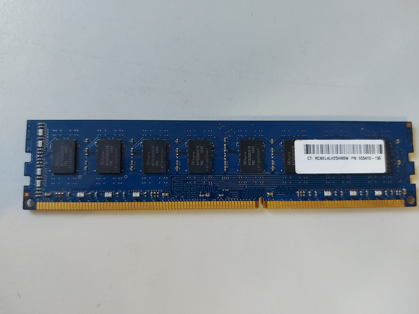 Hynix HP 4GB PC3-12800 DDR3-1600MHz non-ECC Unbuffered CL11 240-Pin DIMM Module ( HMT351U6EFR8C-PB 655410-150 ) REF