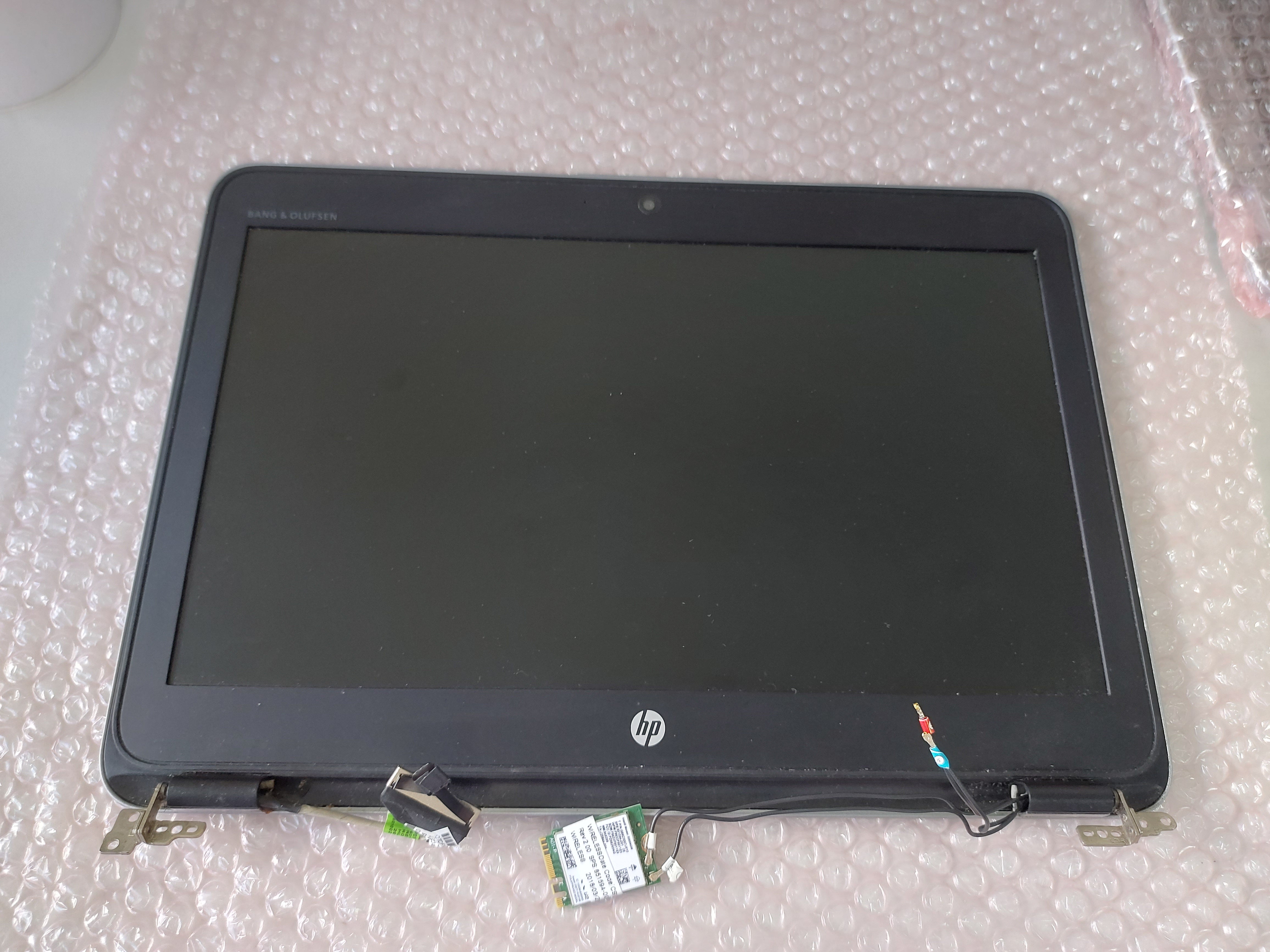 HP EliteBook 820 G4 Replacement Screen - Screen Plastics & Wi-Fi Card ( 820 G4 ) USED