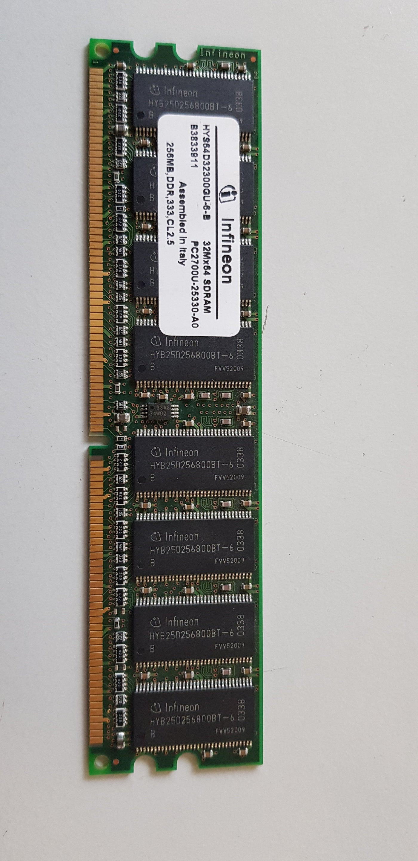 Infineon / HP 256MB PC2700 DDR-333MHz non-ECC Unbuffered CL2.5 184-Pin DIMM Single Rank Memory Module (HYS64D32300GU-6-B / 305957-041)