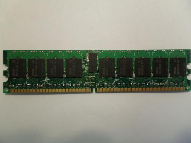 PR23910_M393T2950BG0-CCCQ0_Samsung 1GB PC2-3200 ECC Registered DIMM - Image2