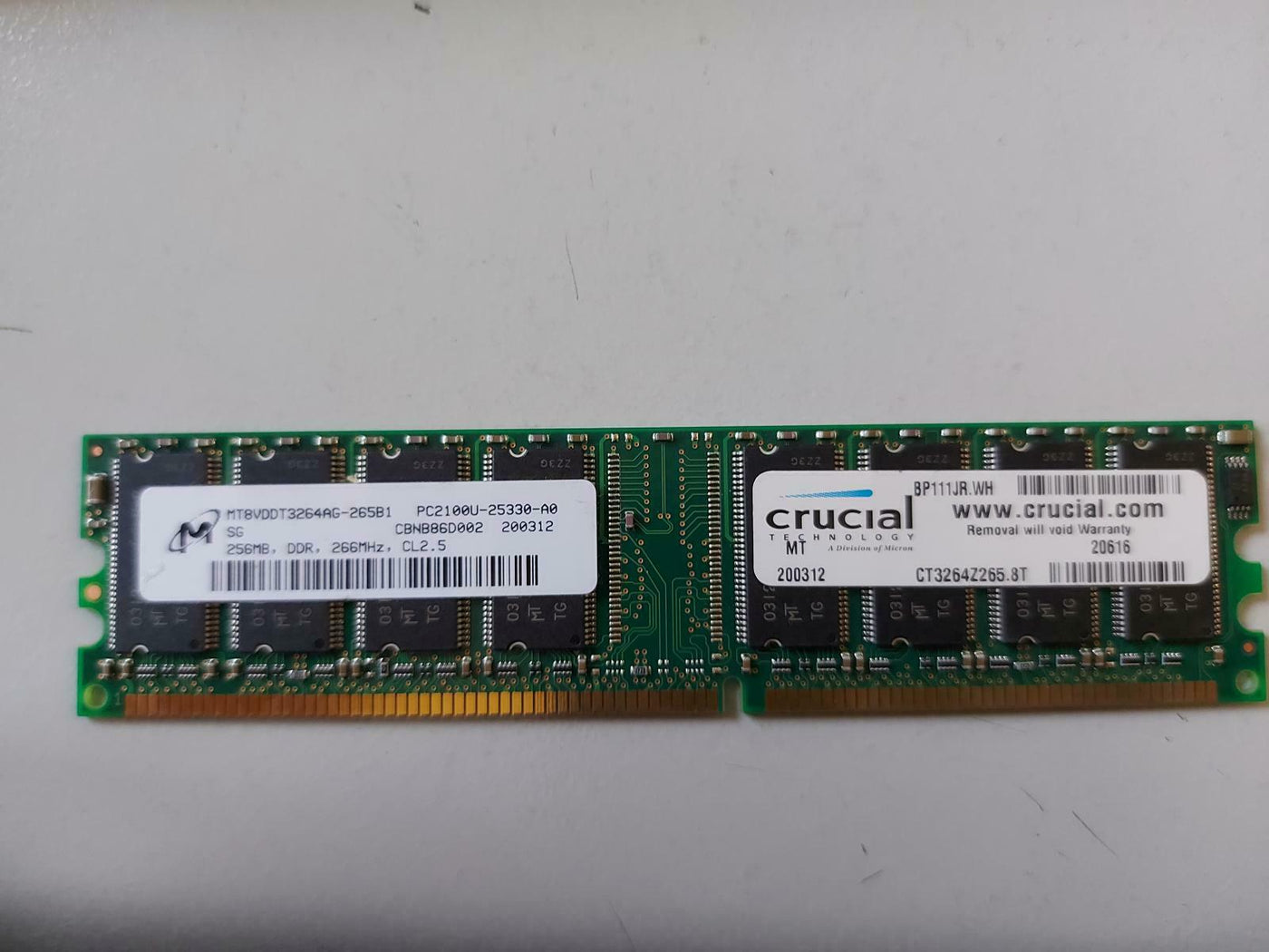 Micron Crucial 256MB DDR Non ECC PC2100 266Mhz MT8VDDT3264AG-265B1 CT3264Z265.8T
