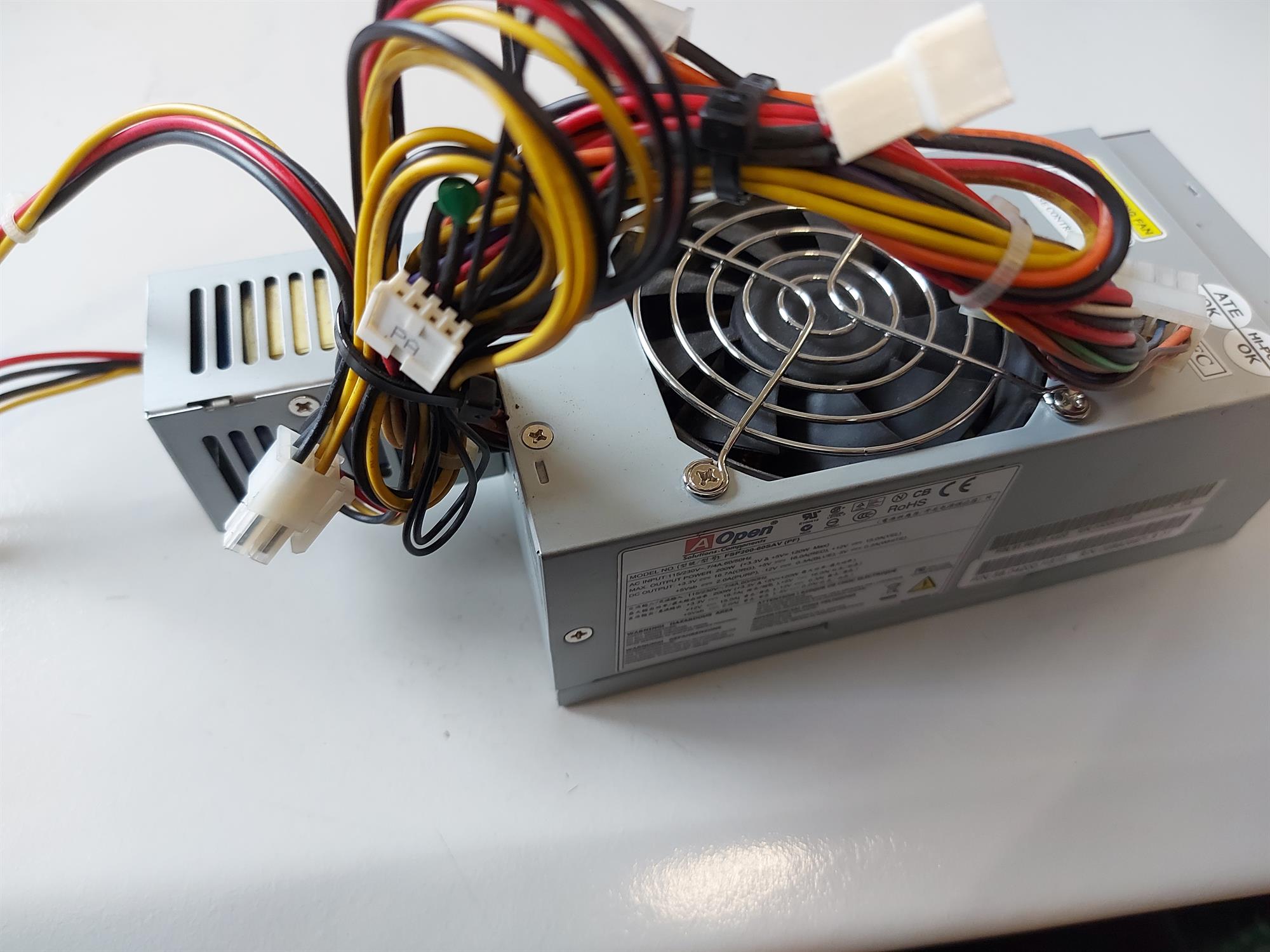 AOpen FSP200-60SAV 200-Watts ATX AC Power Supply (91.96320.A420 56.04200.H510)