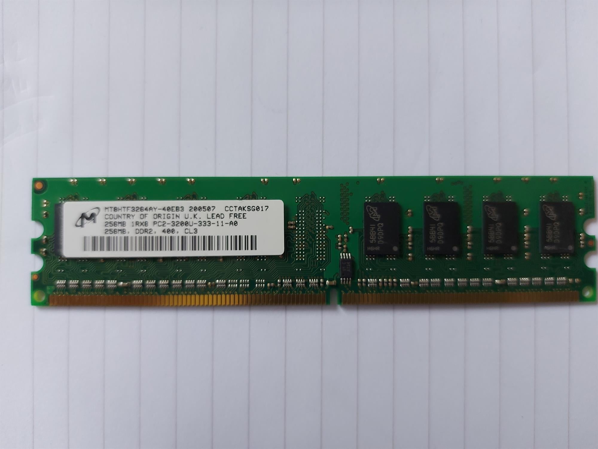 Micron 256MB PC2-3200 DDR2-400MHz non-ECC Unbuffered CL3 240-Pin DIMM Memory Module (MT8HTF3264AY-40EB3)