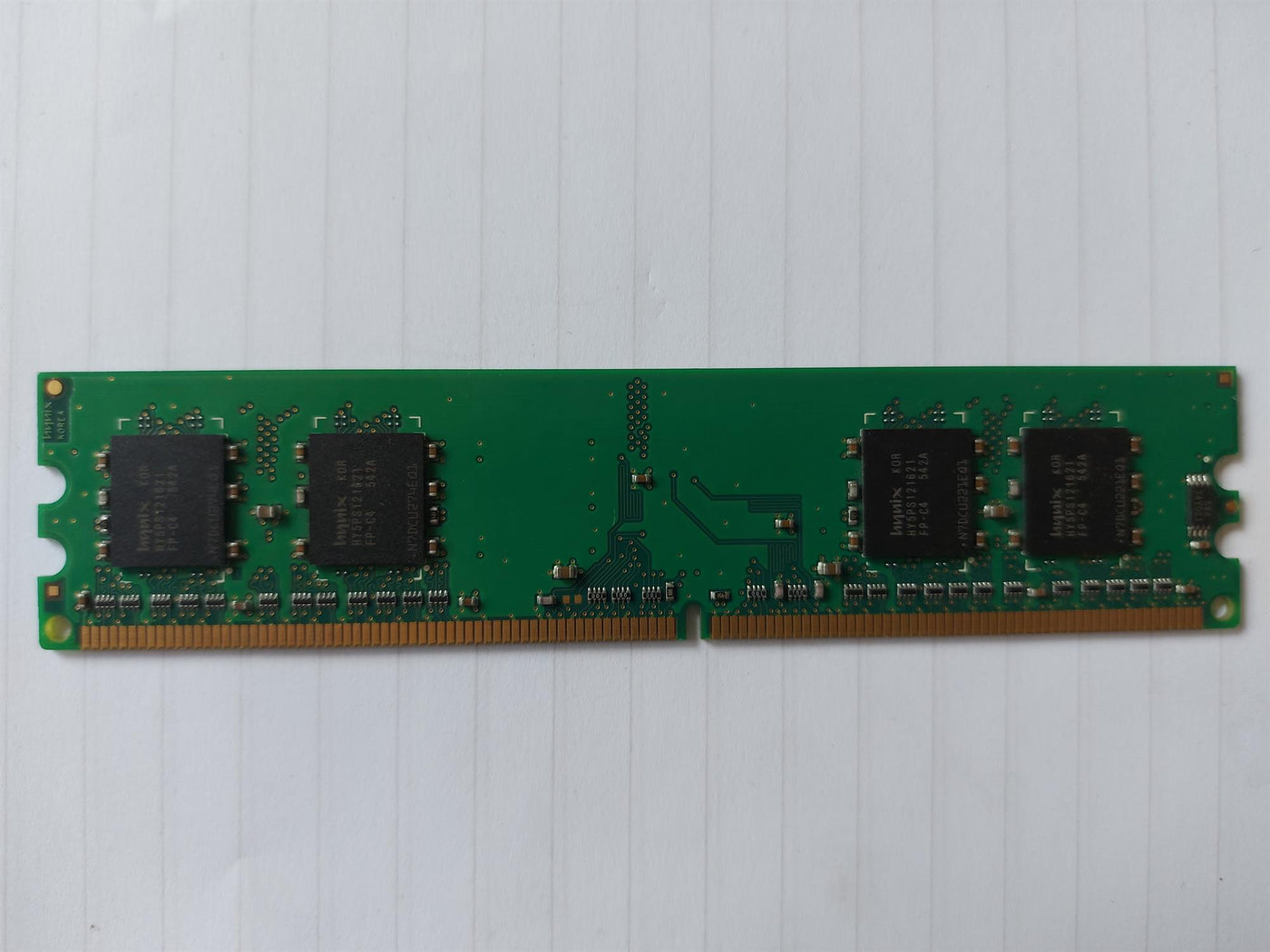Hynix 256MB PC2-4200 DDR2-533MHz non-ECC Unbuffered CL4 240-Pin DIMM Memory Module (HYMP532U64P6-C4)