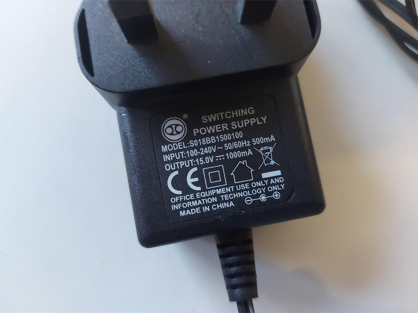 Generic switching power supply (S018BB1500100)