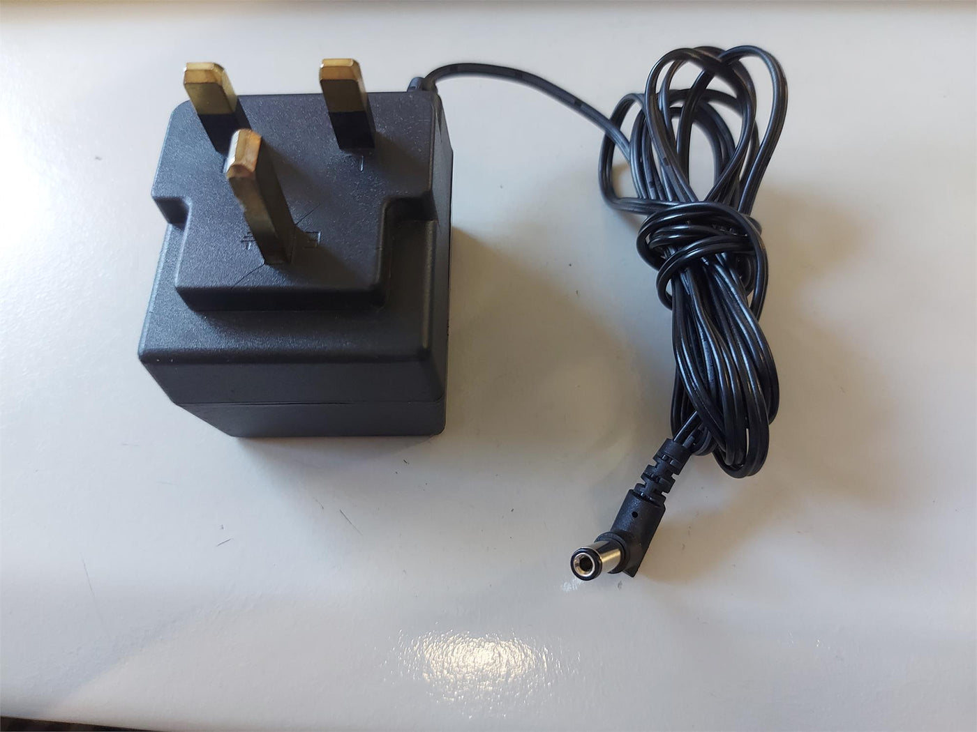 Generic 13.V 500mA AC ADAPTER CHARGER (MWD41-1350500F)