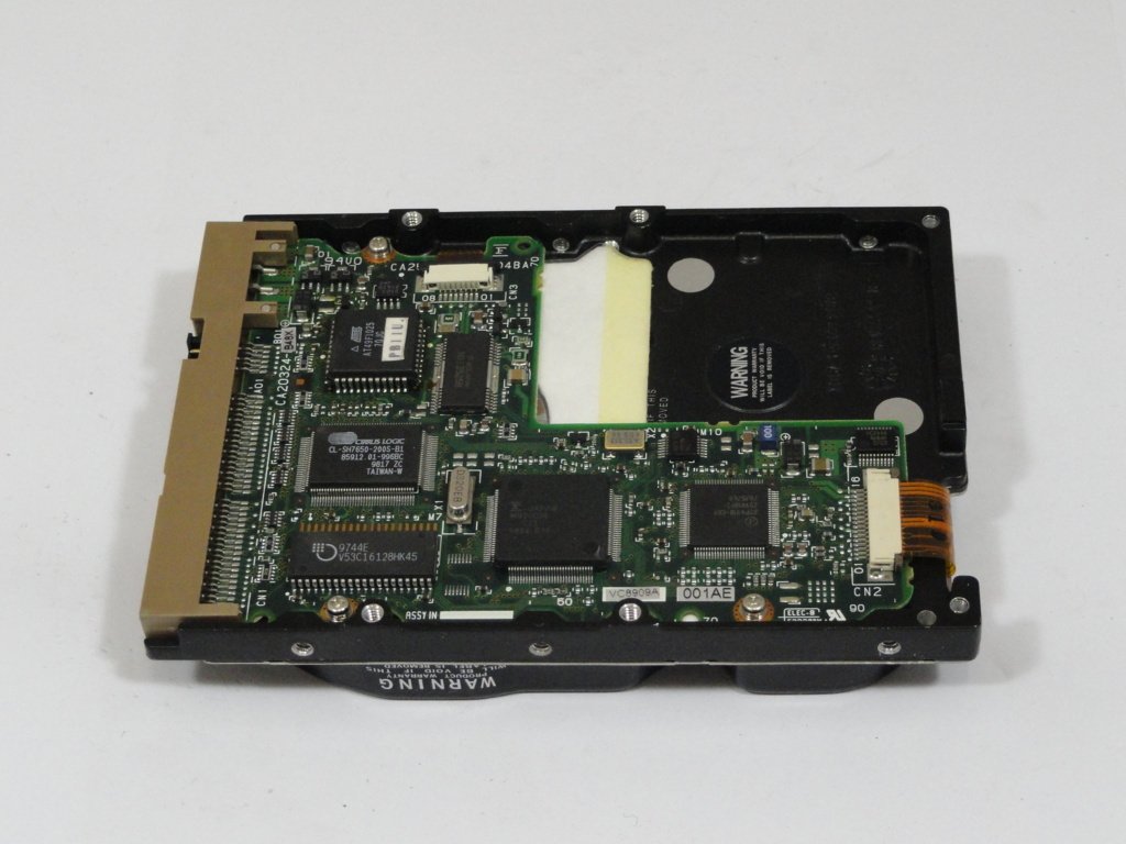 MC2771_CA01630-B913000C_Fujitsu 3.2Gb IDE 5400rpm 3.5in HDD - Image4