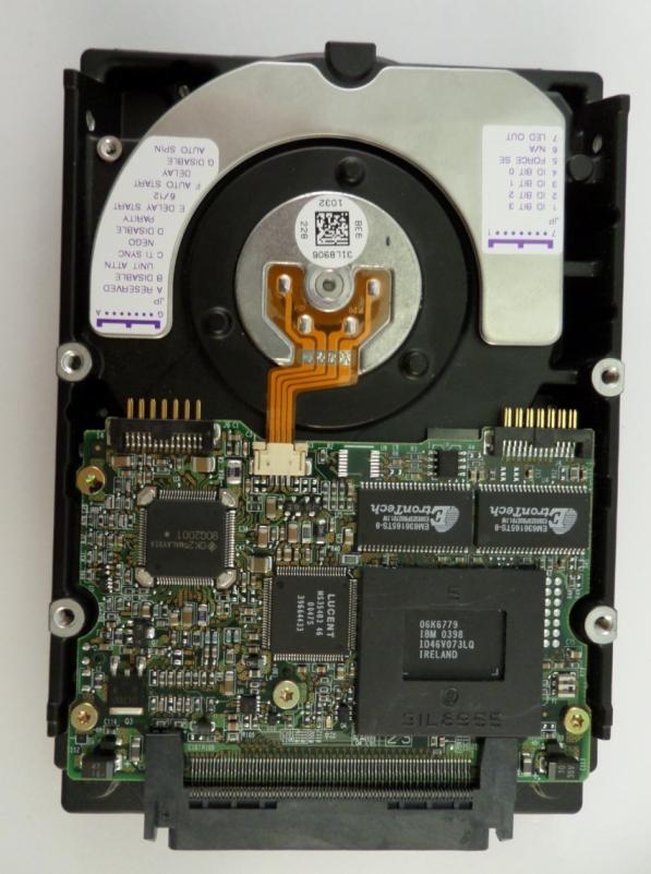 MC0103_07N3830_IBM 36Gb SCSI 80 Pin 10Krpm 3.5in HDD - Image3