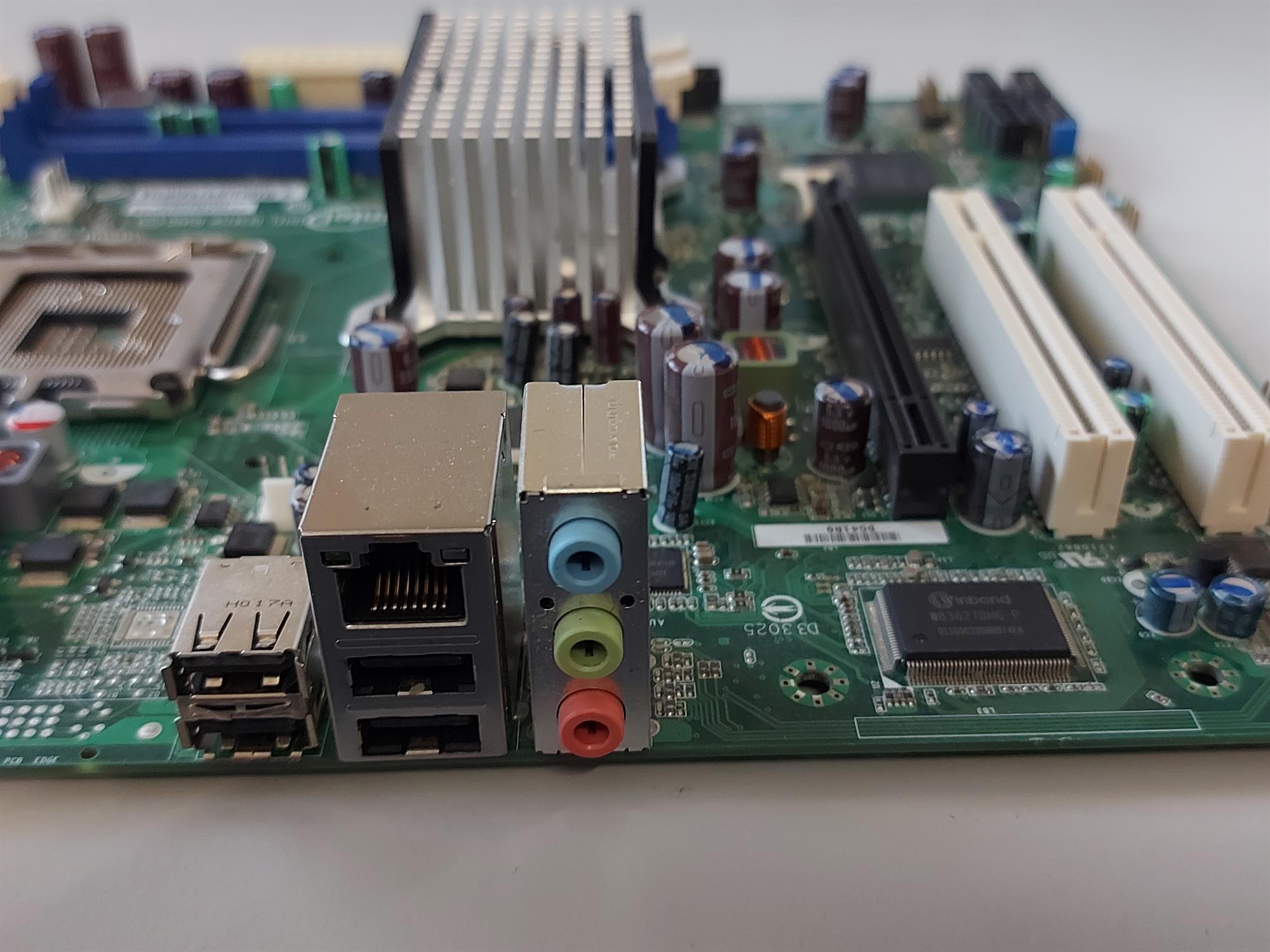 Intel Socket 775 Desktop MicroATX Motherboard (DG41RQ E54511-205)