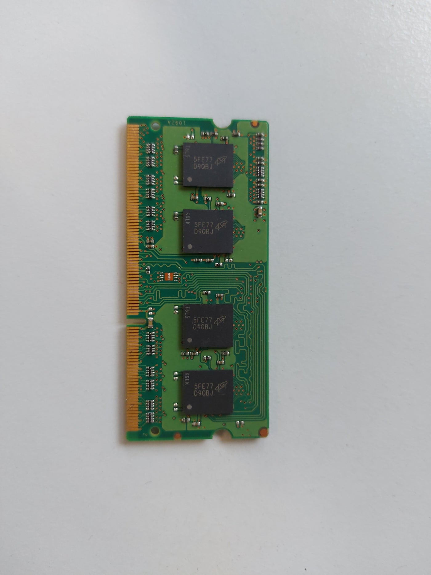Micron 4GB PC3-12800 DDR3-1600MHz non-ECC Unbuffered CL11 204-Pin SoDimm Memory Module ( MT8KTF51264HZ-1G6E1 ) REF