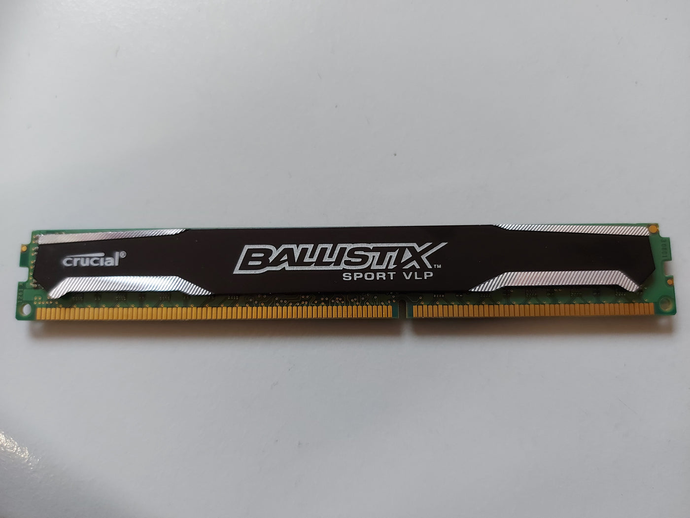 Crucial Ballistix Sport VLP 8GB DDR3 PC3-12800 1600MHz Non-ECC Desktop RAM ( BLS8G3D1609ES2LX0.16FER ) REF