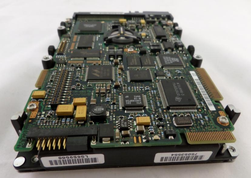 MC2286_TN09J49B_Maxtor Compaq 9.1Gb SCSI 80 Pin 10Krpm 3.5in HDD - Image2