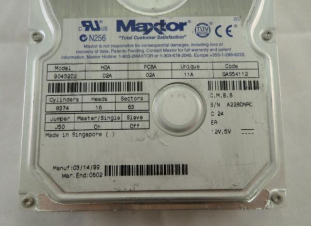 MC2015_90432D2_Dell Maxtor 4.3Gb IDE 5400rpm 3.5in HDD - Image2