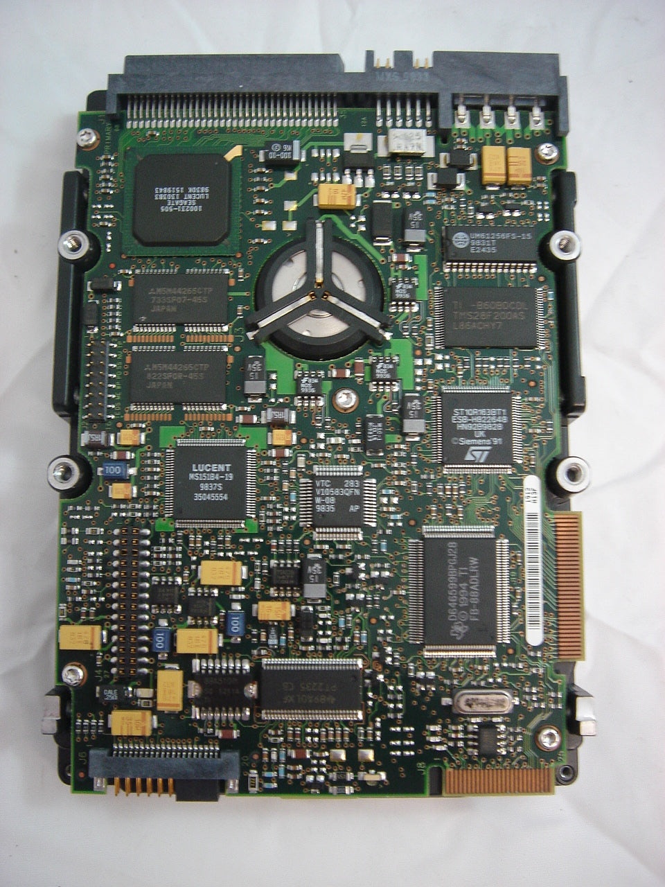 9J4011-036 - Seagate SCSI 68pin 9.1GB 3.5" HDD - Refurbished