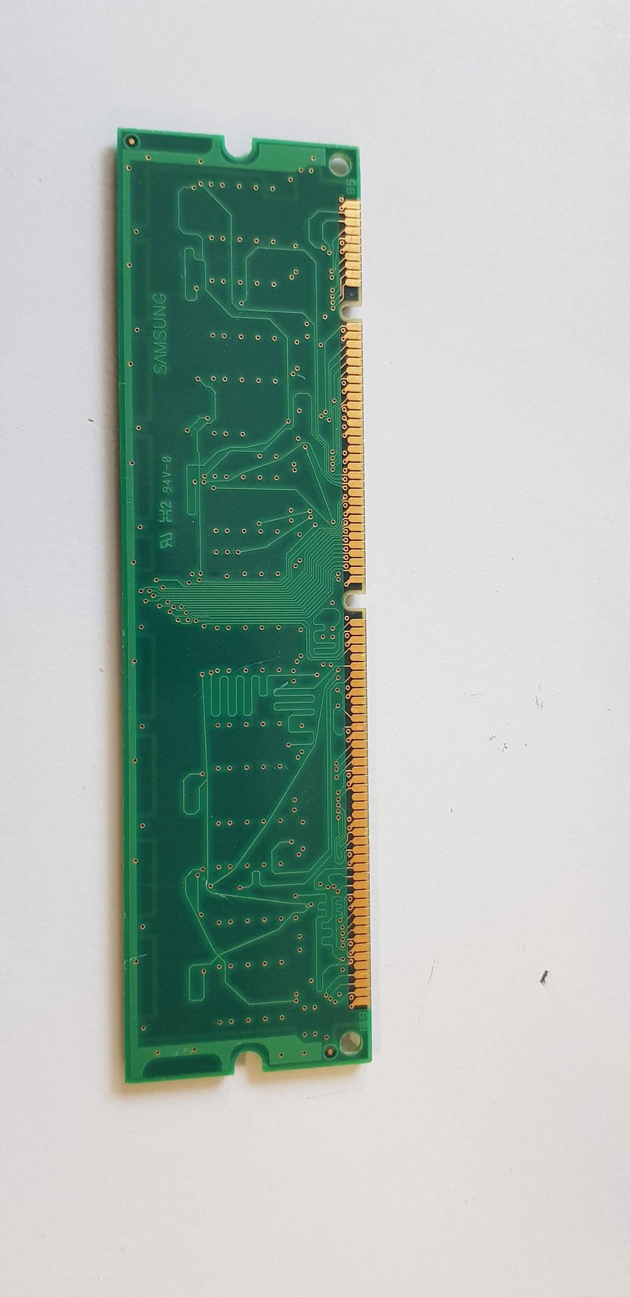 Samsung 128MB PC133 133MHz non-ECC Unbuffered CL3 168-Pin DIMM ( M366S1723FTS-C7A ) USED