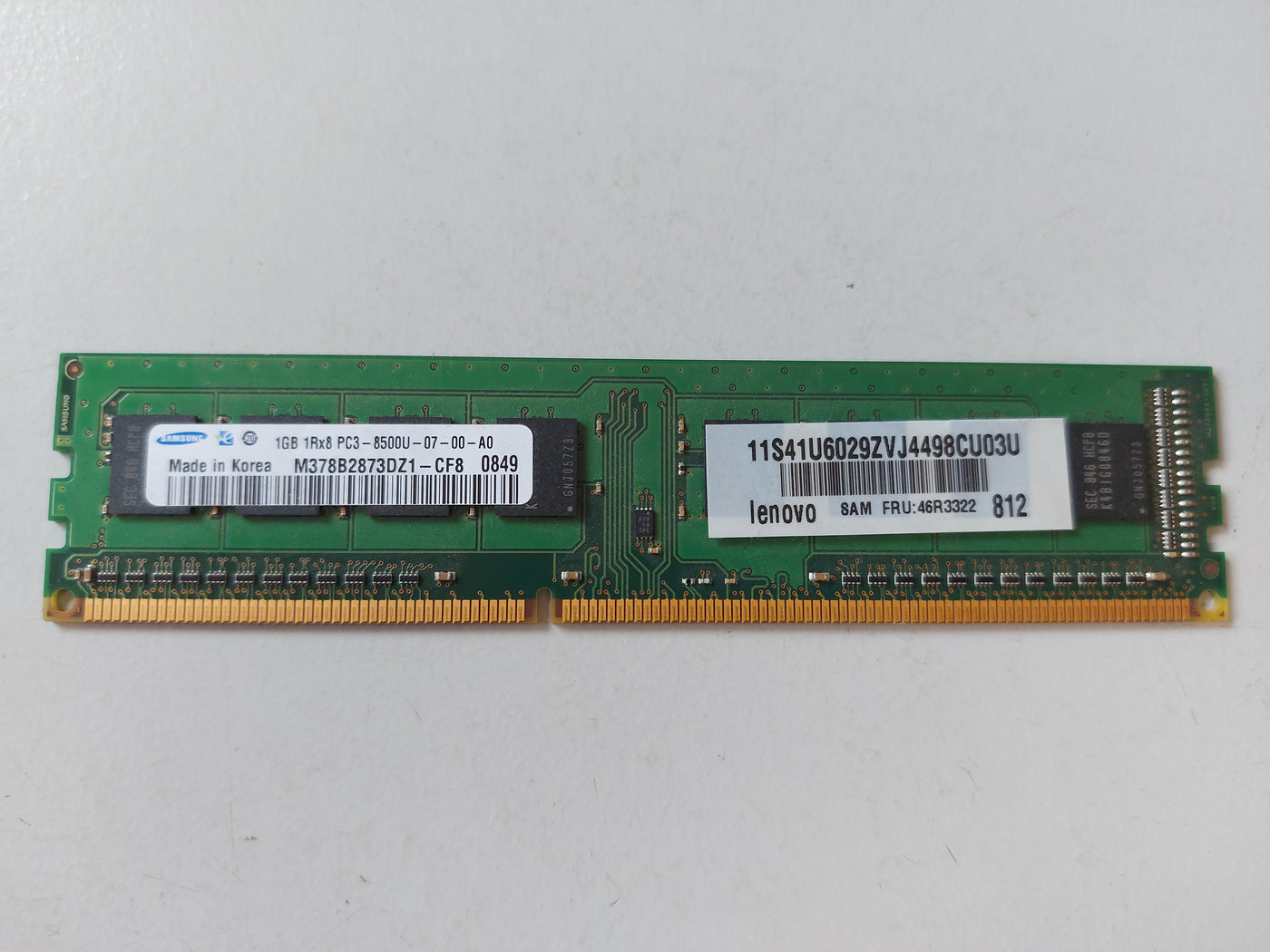 Samsung Lenovo 1GB PC3-8500 DDR3-1066MHz non-ECC Unbuffered CL7 240-Pin DIMM Memory Module ( M378B2873DZ1-CF8 46R3322 ) REF