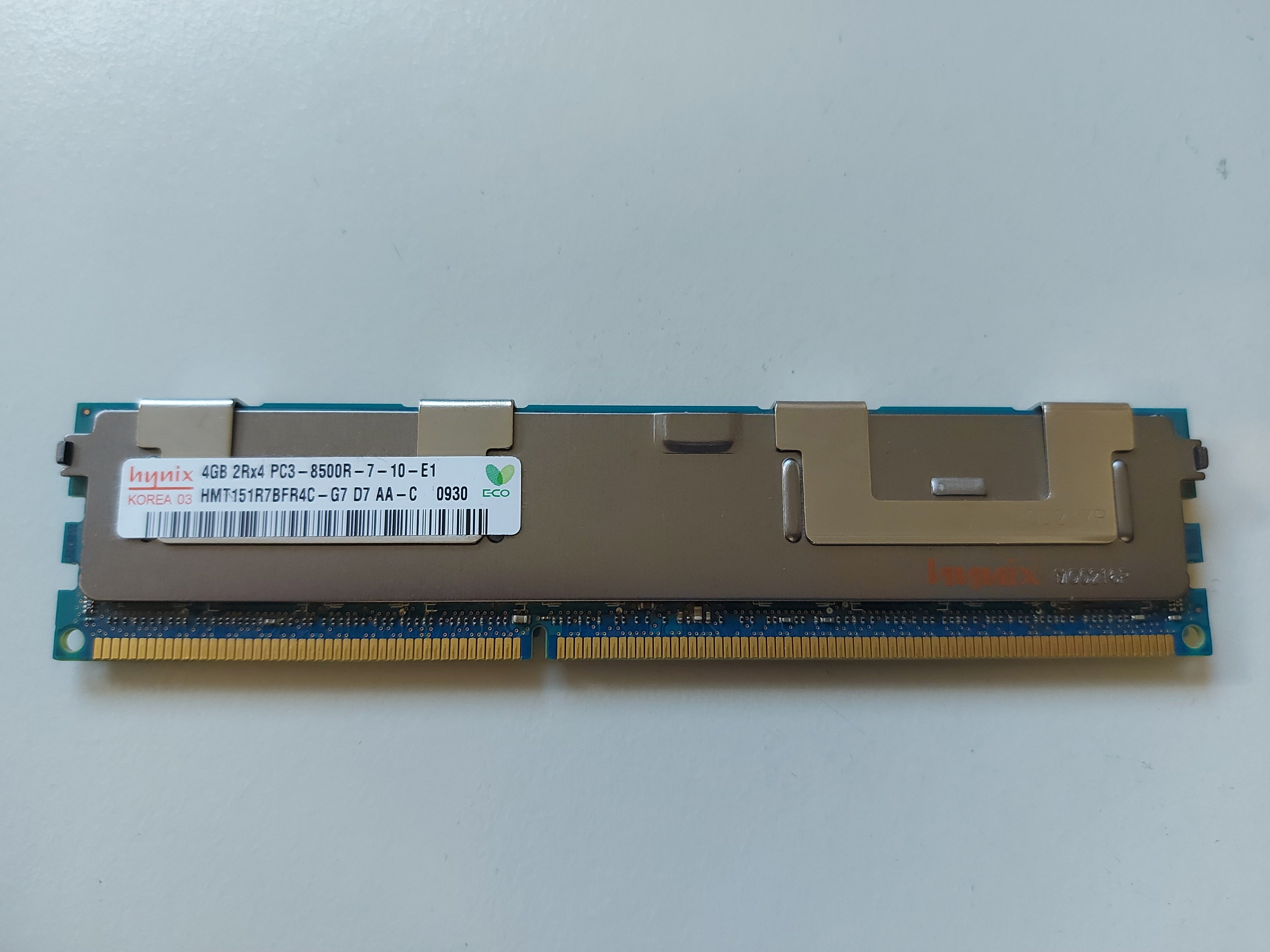 Hynix 4GB PC3-8500 DDR3-1066MHz ECC Registered CL7 240-Pin DIMM Dual Rank Memory Module ( HMT151R7BFR4C-G7 ) REF