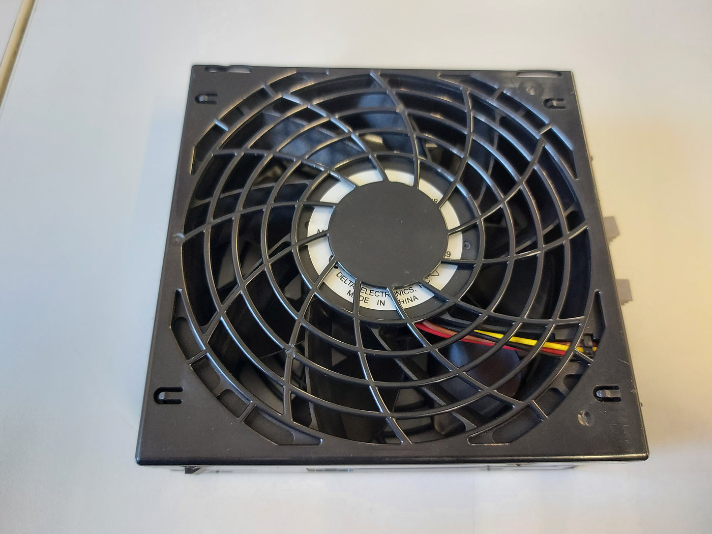 IBM 120mm Fan Assembly ( 74Y5220 ) REF