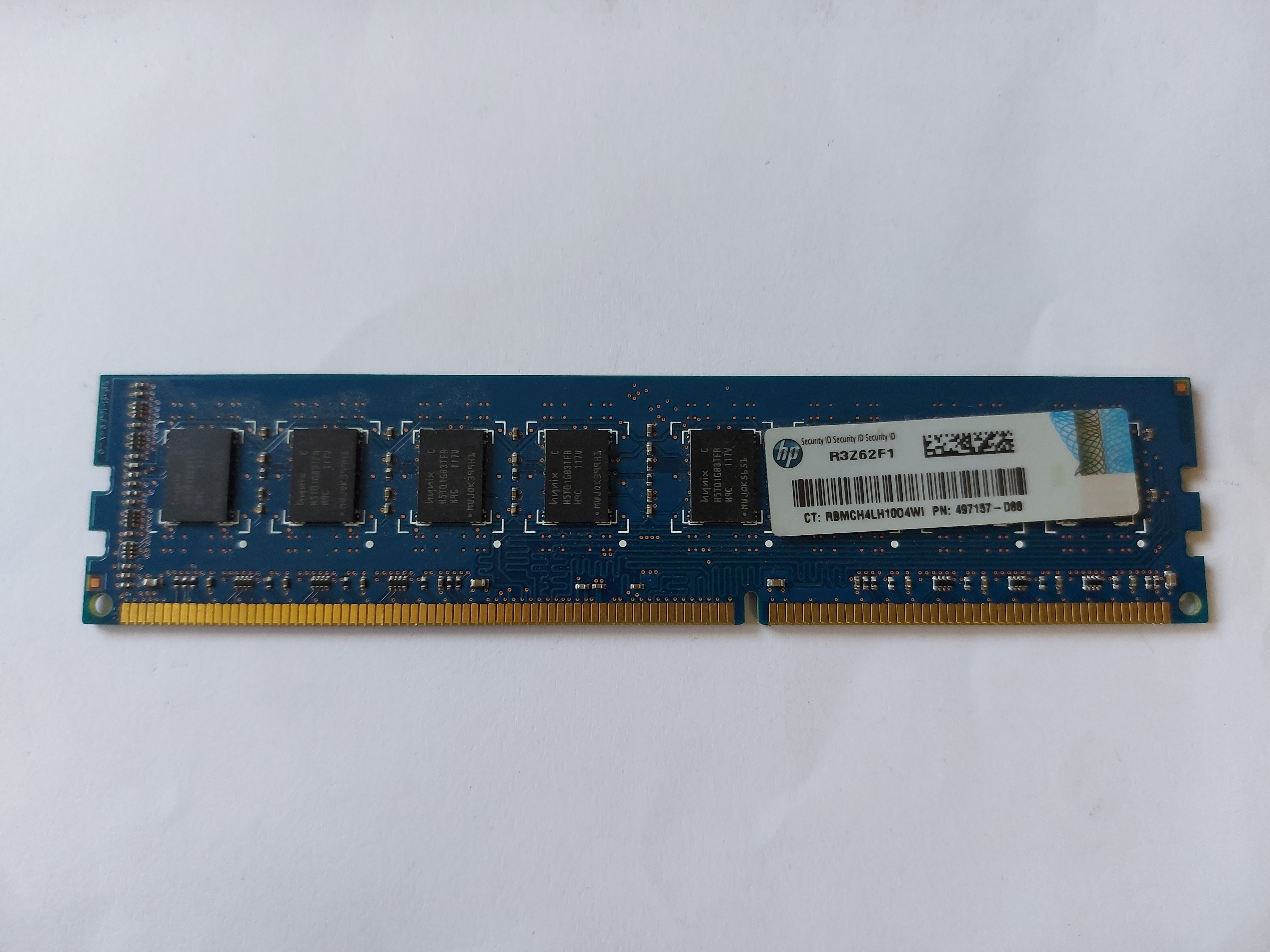 Hynix HP 2GB PC3-10600 DDR3-1333MHz non-ECC Unbuffered CL9 240-Pin DIMM Memory Module ( HMT125U6TFR8C-H9 N0 AA-C 497157-D88 ) REF