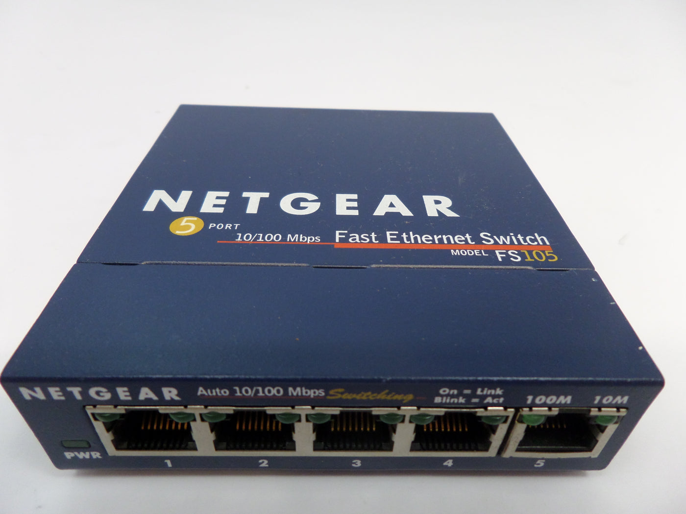 FS105V2 - Netgear Prosafe 10/100mbps 5 Port Fast Ethernet Switch - Refurbished