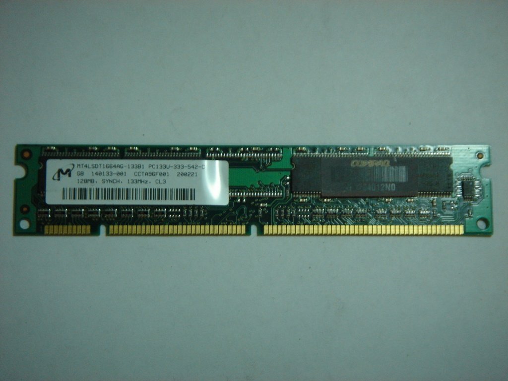 Micron HP 128MB SDRAM Non ECC PC-133 133Mhz Memory ( MT4LSDT1664AG-133B1 140133-001 ) REF