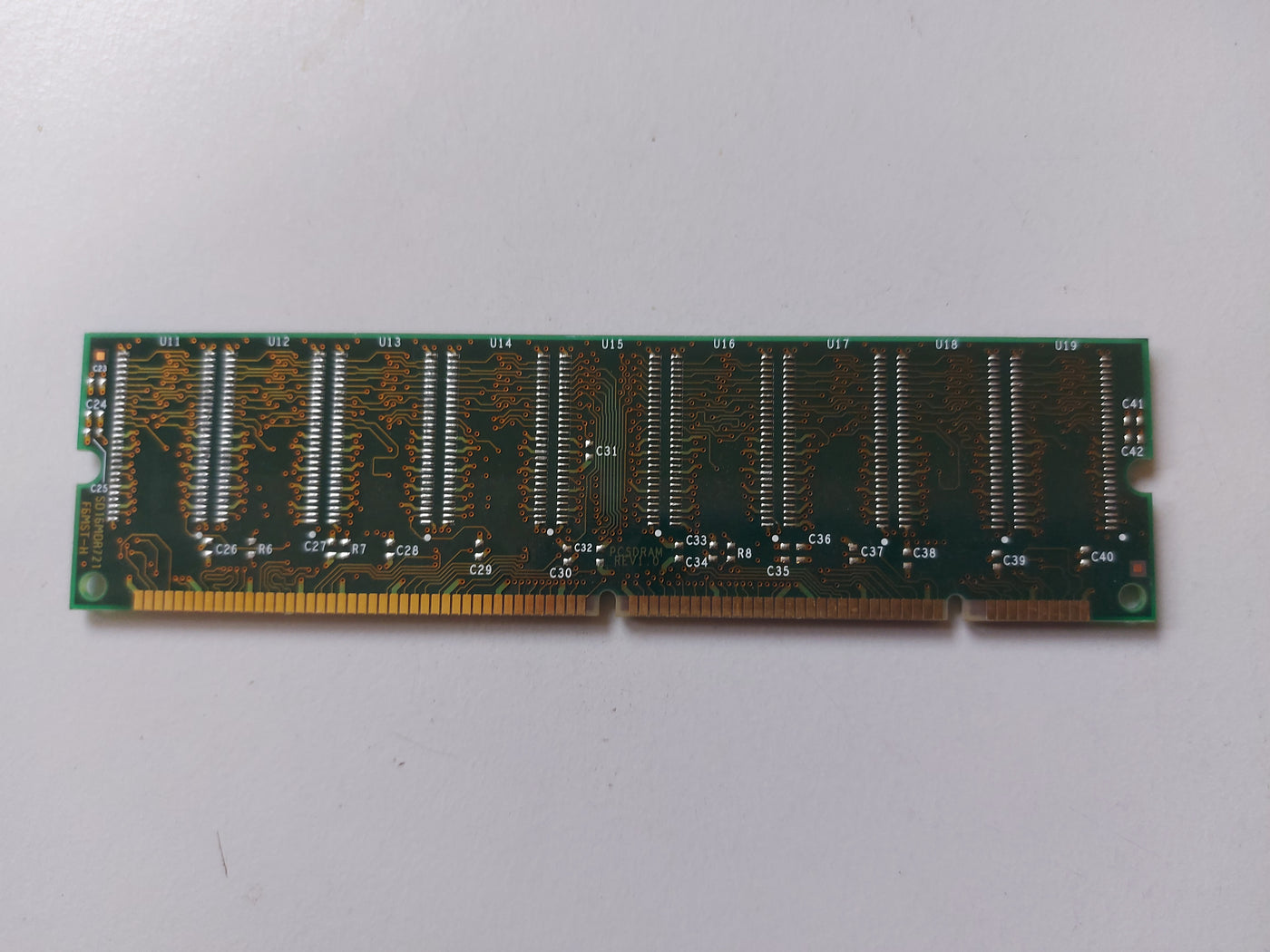 Kingston 128MB SDRAM PC133 133MHz Non-ECC Unbuffered 33V 168-Pin DIMM ( KTA-G4133/128 9930090-015.A00 ) REF