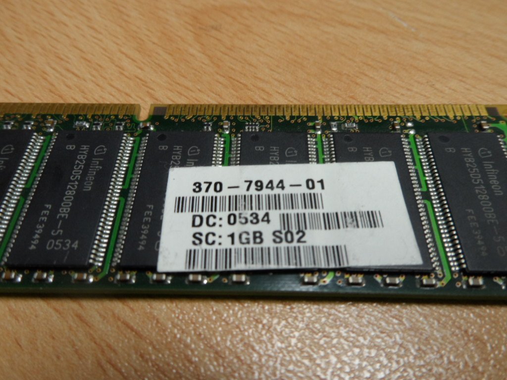 MC6379_370-7944-01_1GB DDR400/PC3200 ESS DIMM unbuffered - Image3