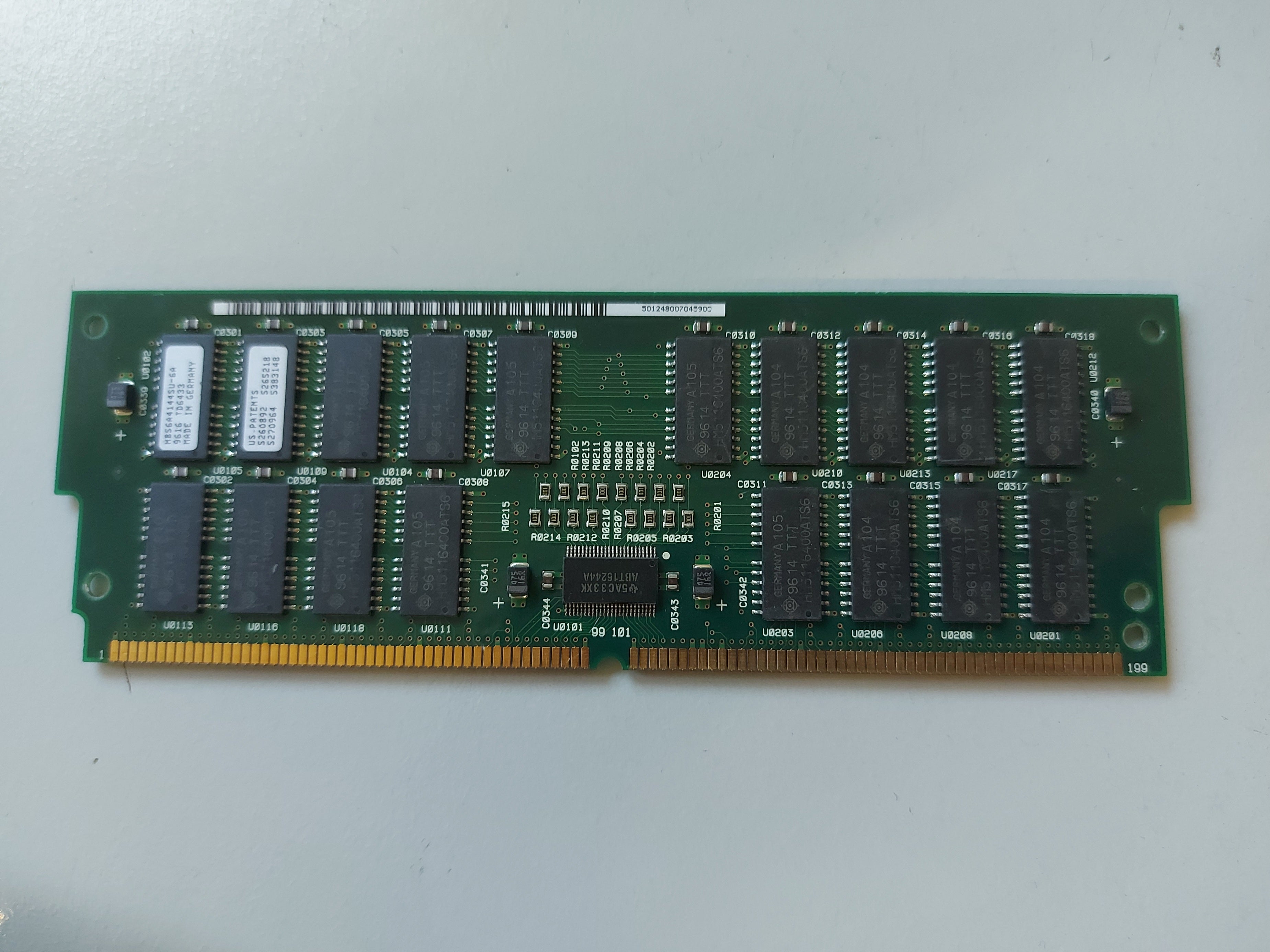 Hitachi 64MB 200-pin 60ns 4X4-4K ECC DIMM Memory ( HB56A4144SU-6A ) REF