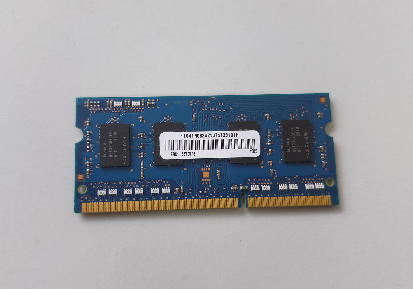 Hynix Lenovo 2GB PC3-10600 DDR3-1333MHz non-ECC Unbuffered CL9 204-Pin SoDimm ( HMT325S6CFR8C-H9 55Y3716 ) REF