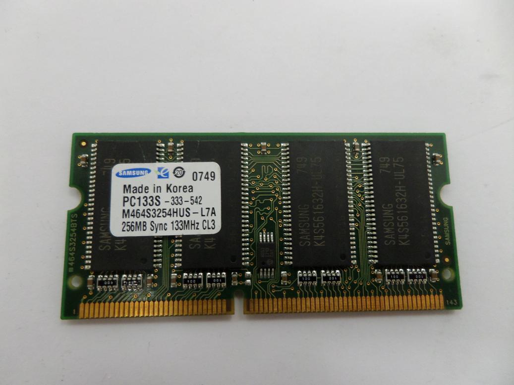M464S3254HUS-L7A | Samsung 256MB PC133 SDRAM SoDimm | USED