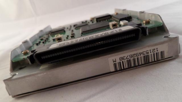 MC3530_FB10J011_Quantum Sun 1GB SCSI 80Pin 5400rpm 3.5in HDD - Image4
