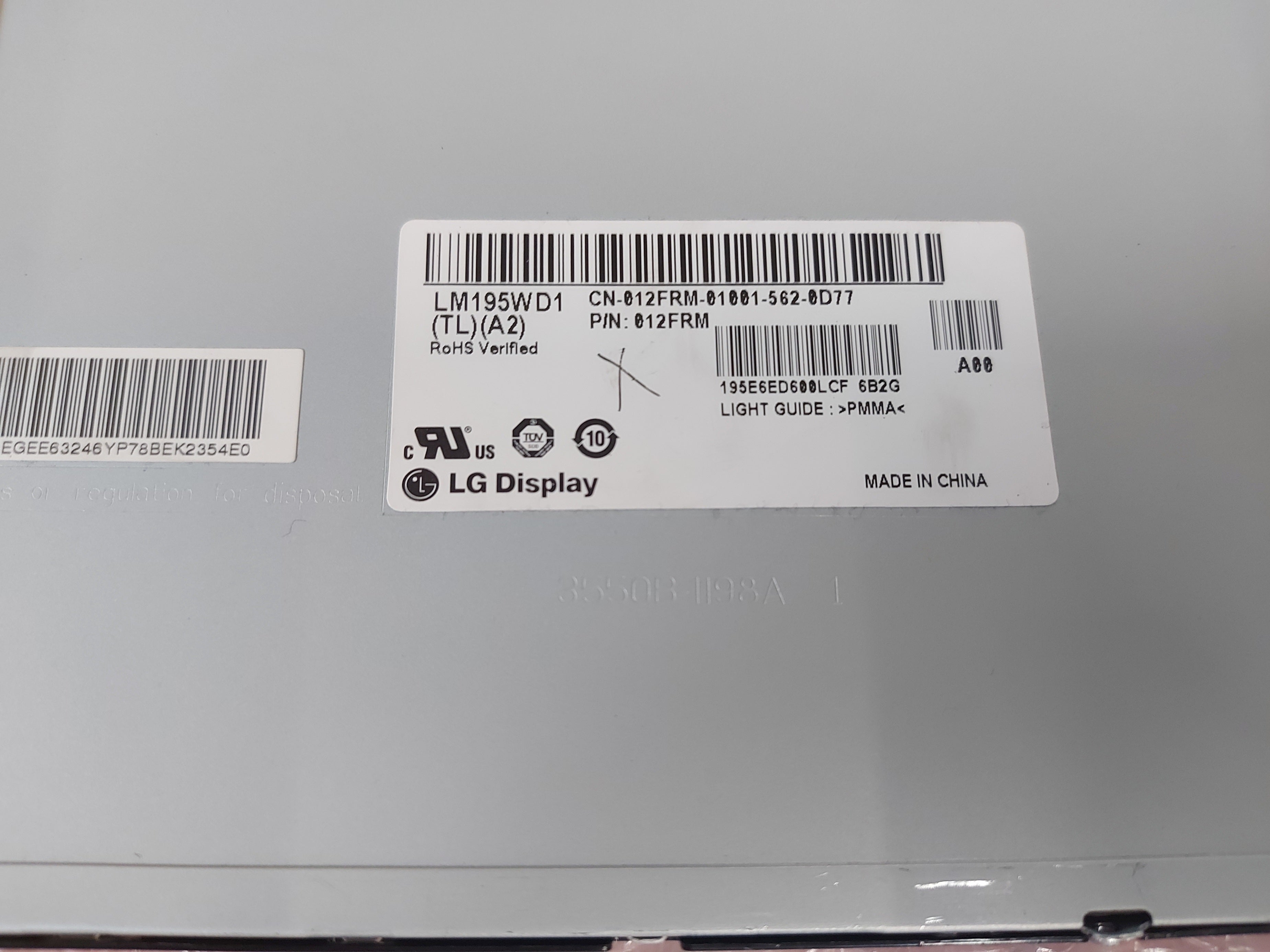 LG Dell 19.5in TFT LCD Replacement Screen - NO METAL BRACKET ( LM195WD1 012FRM ) REF