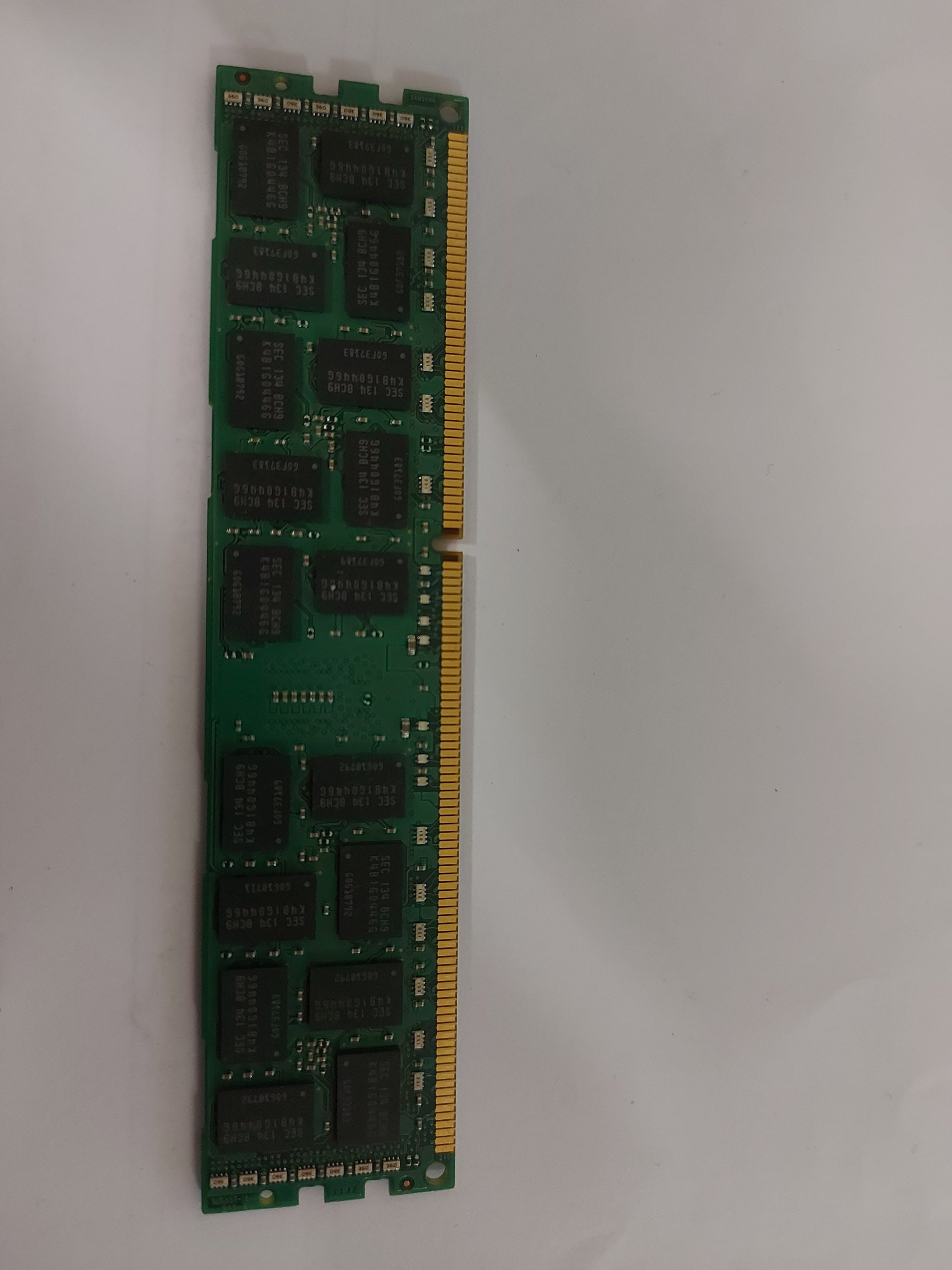 Samsung HP 4GB DDR3 PC3-10600R ECC 240Pin CL9 1333MHz SDRAM DIMM Memory Module (M393B5170GB0-CH9Q8 500203-061) REF 