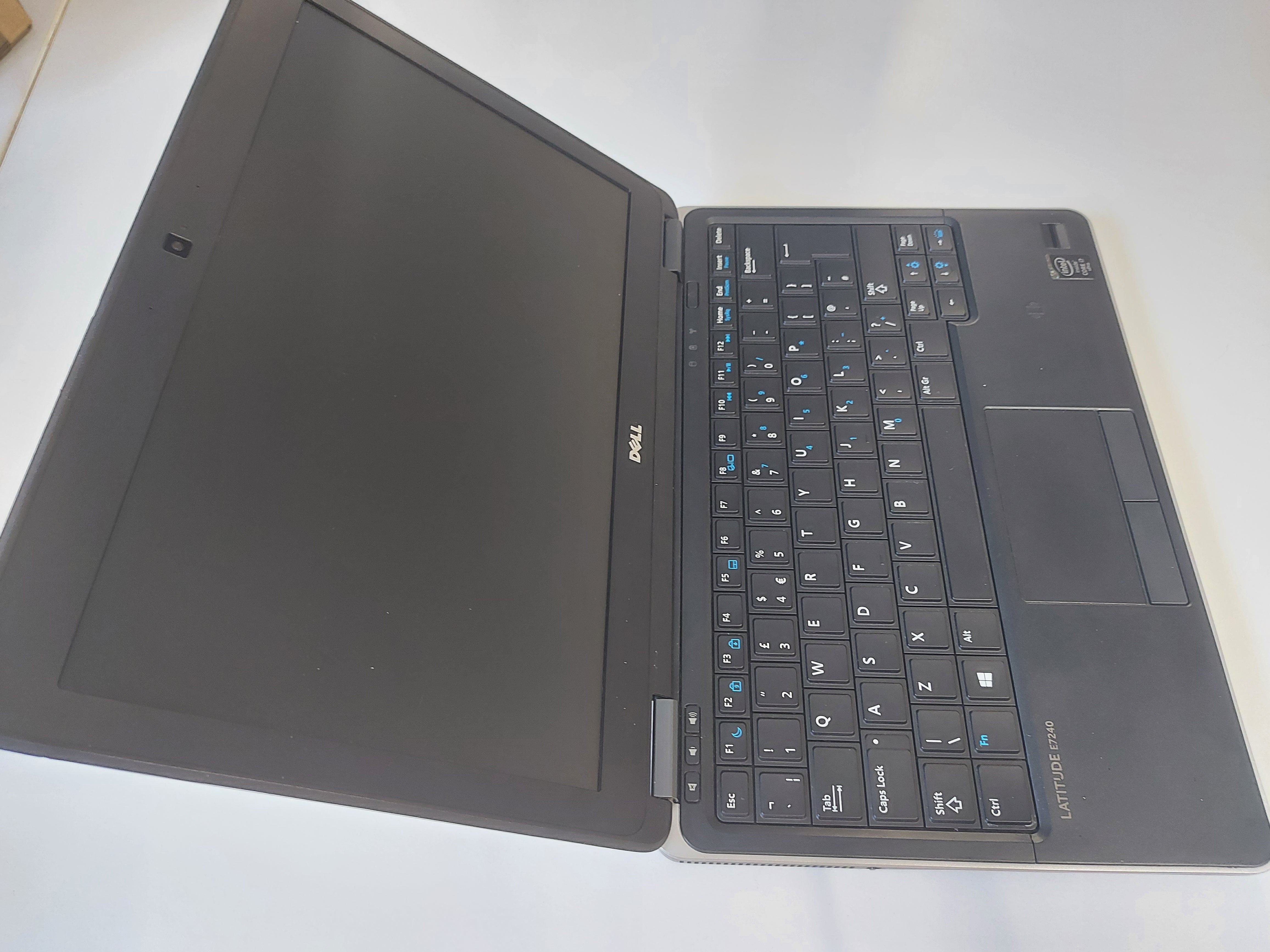 【1円スタート】DELL Latitude E7240 Core i7-4600U 2.1GHz RAM:8GB SSD:256GB Win10 Pro Refurbished Dell Latitude E7240 Core i7-4600U 8GB 256GB 12 Inch